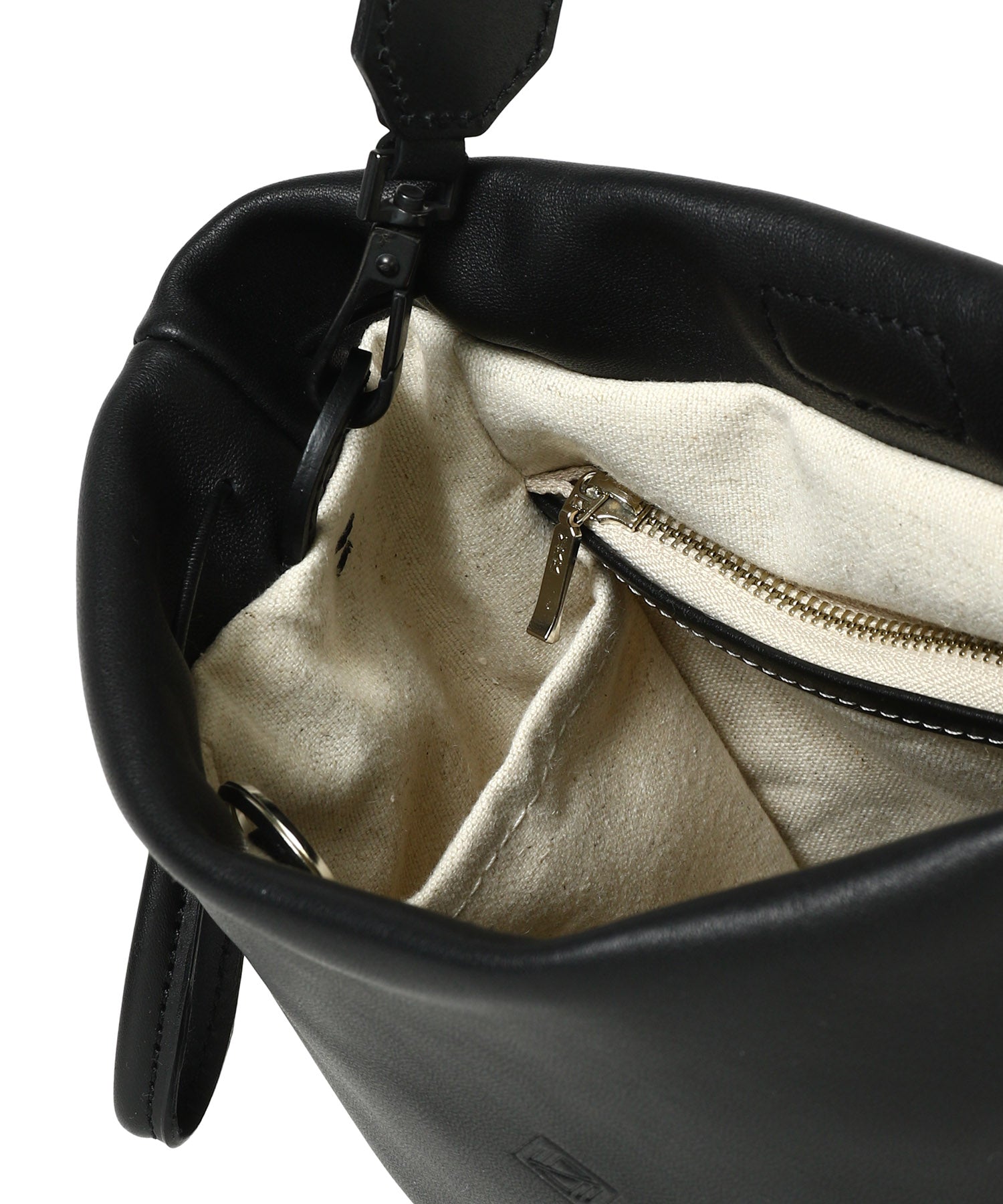 BASIC POUCH S (LAMB)
