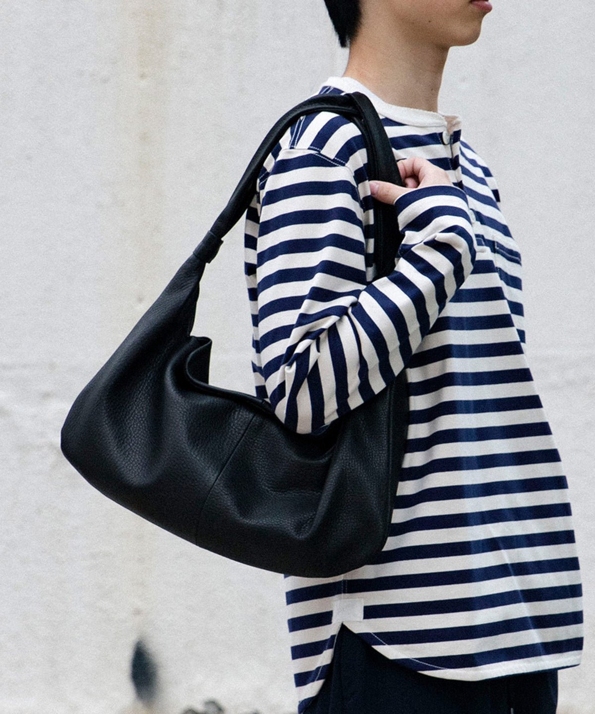 Round Shoulder M