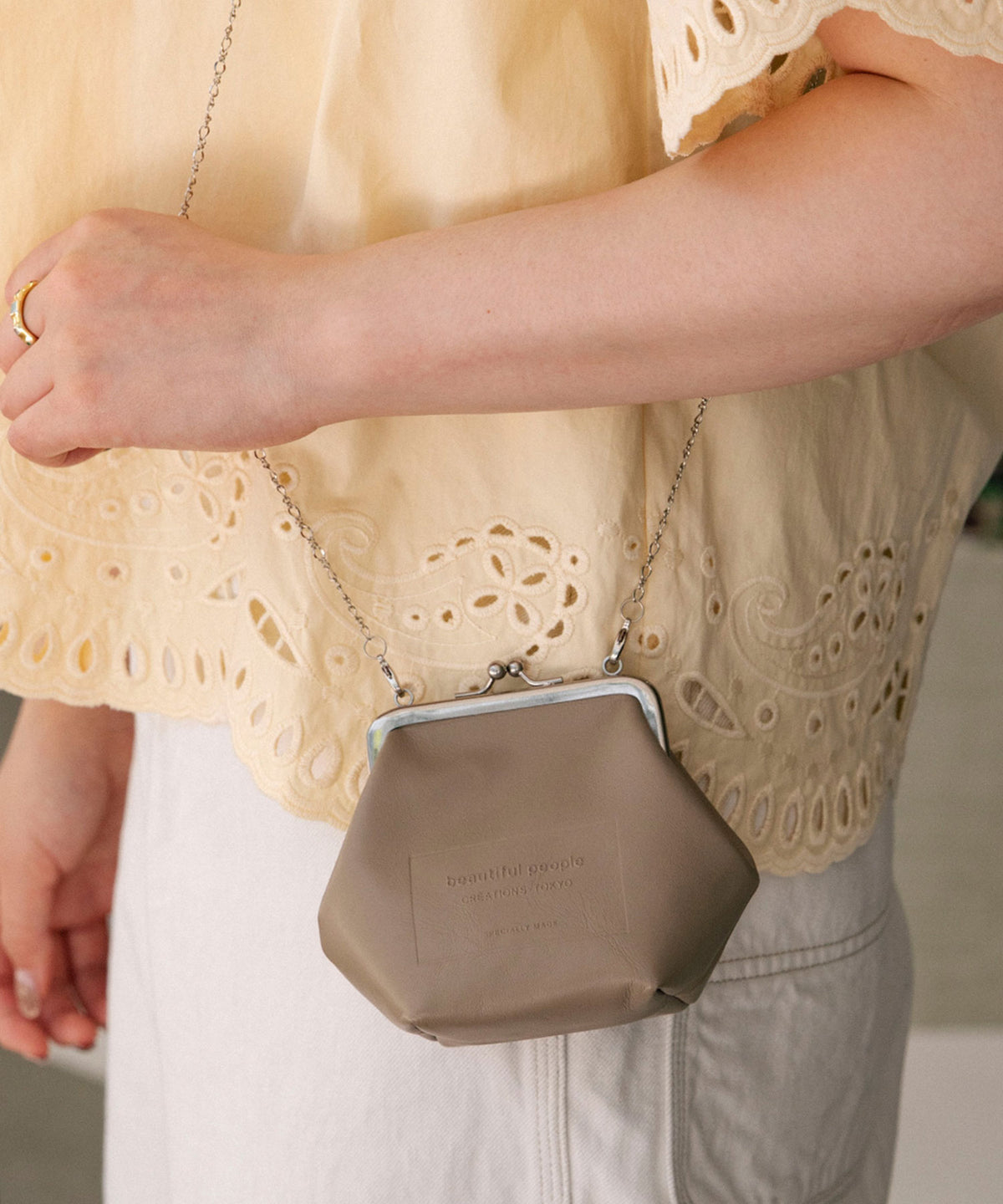 clasp coin pouch shoulder