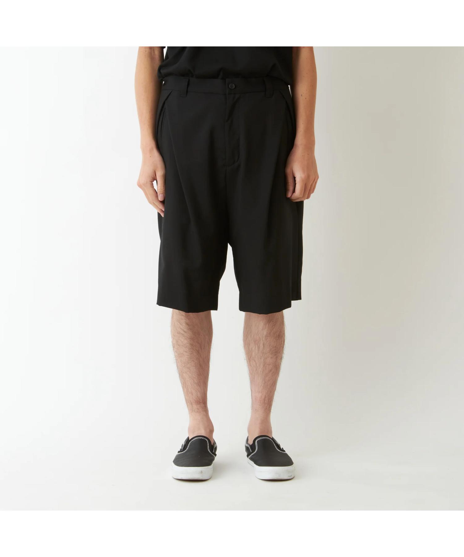 TROPICAL WOOL 2 TUCK SHORT PANTS