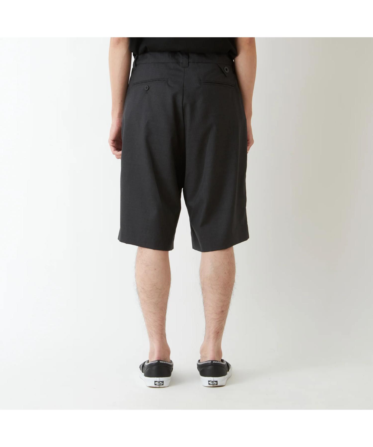 TROPICAL WOOL 2 TUCK SHORT PANTS