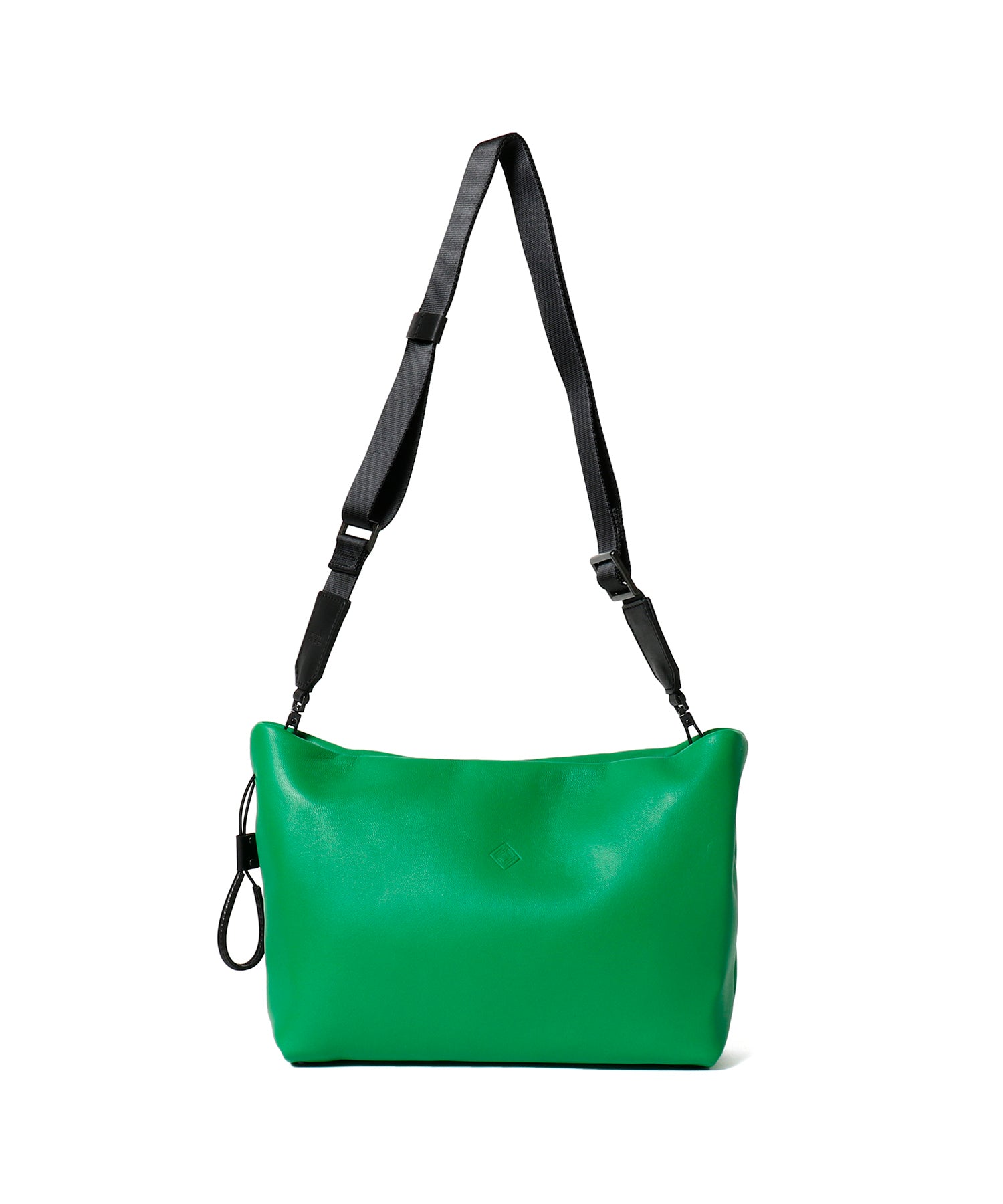 Basic Pouch M (Lamb)