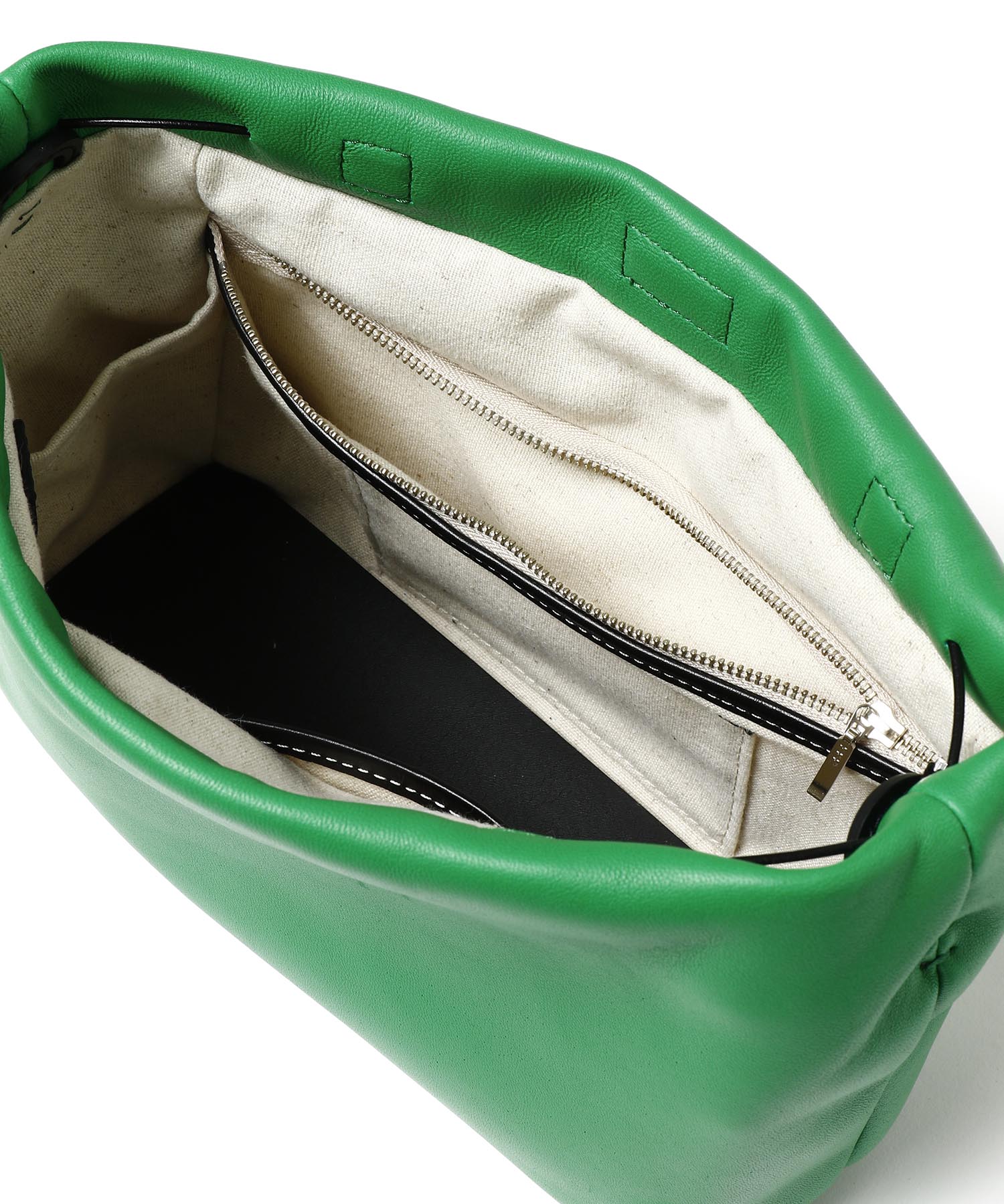 Basic Pouch M (Lamb)