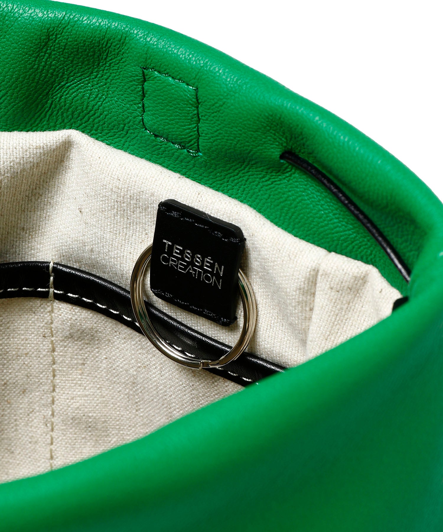 Basic Pouch M (Lamb)