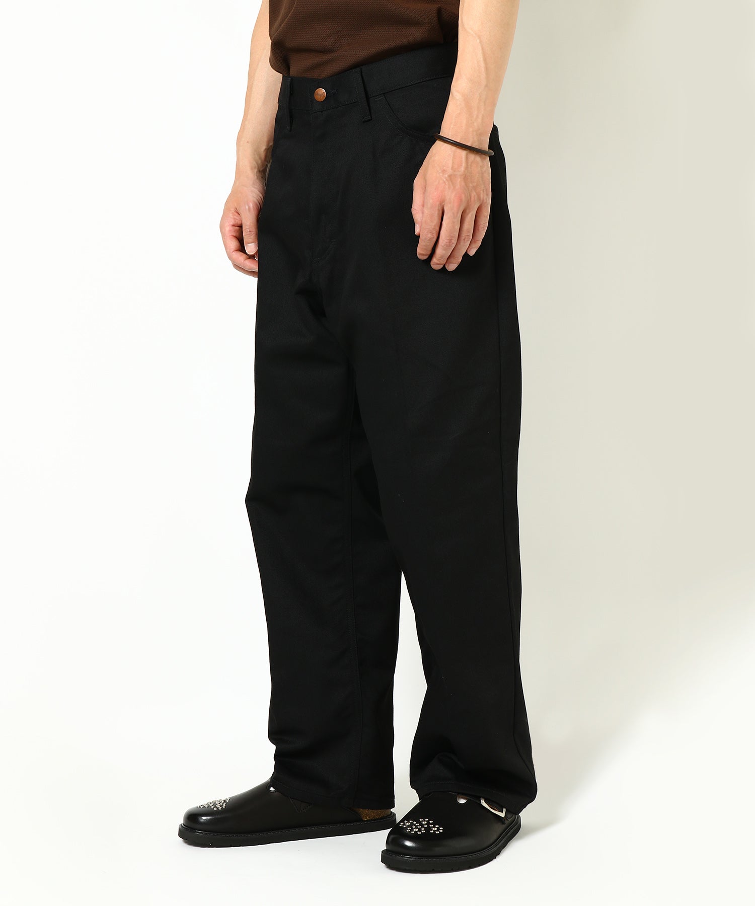 WRANGLER / WRANCHER DRESS JEANS