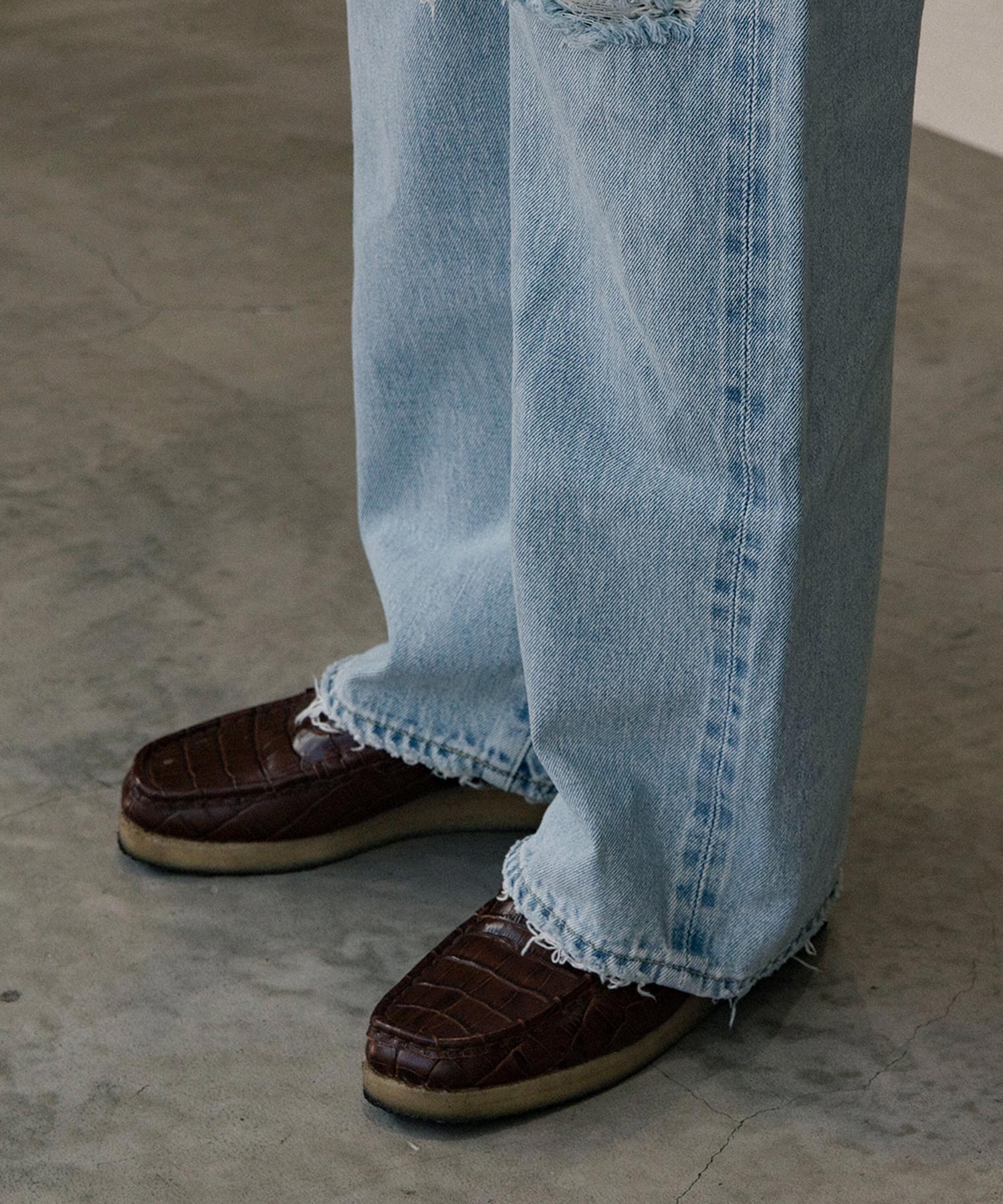 NEW YORKER DENIM PANTS (DAMAGED)