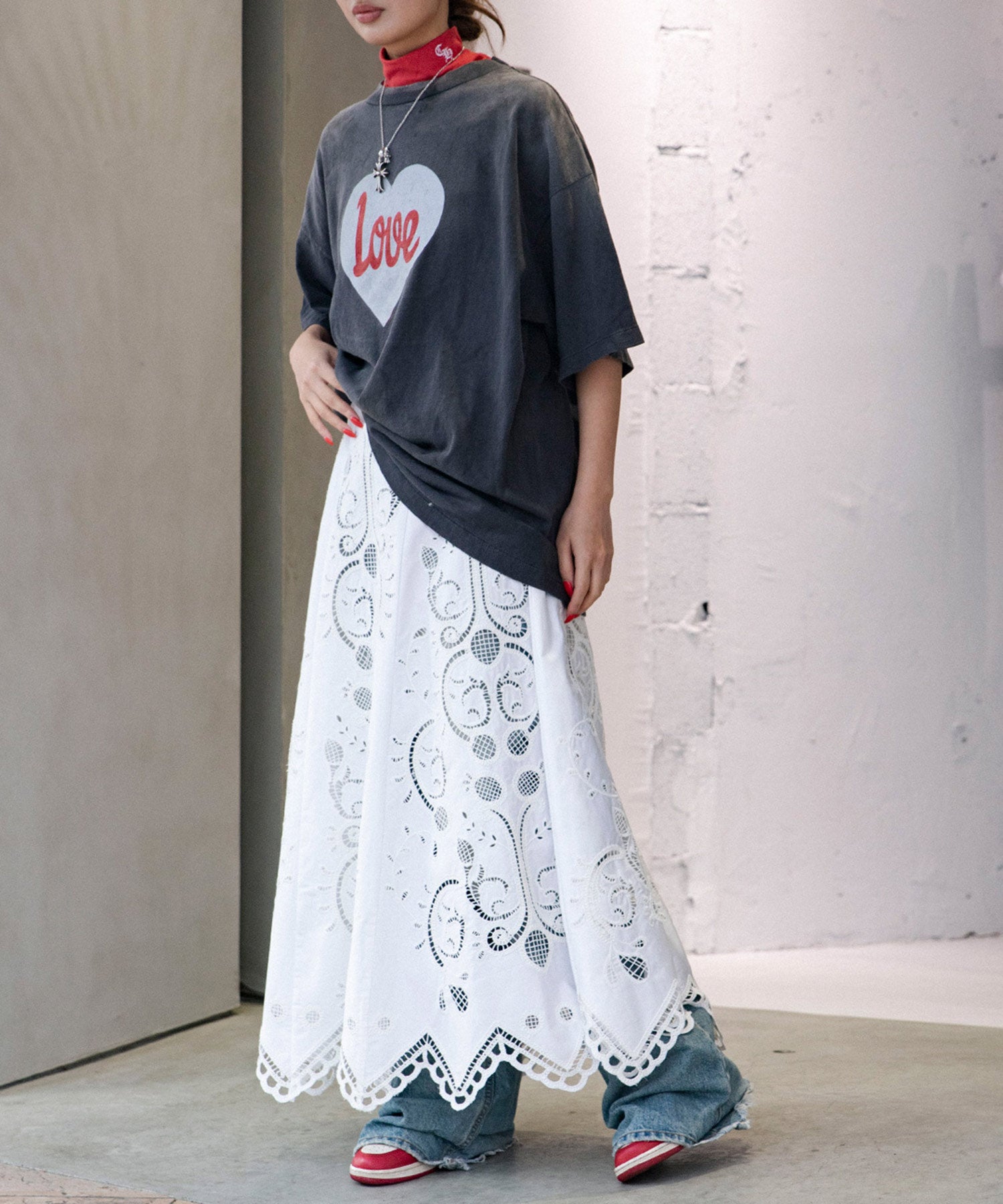 EMBROIDERY LACE SKIRT