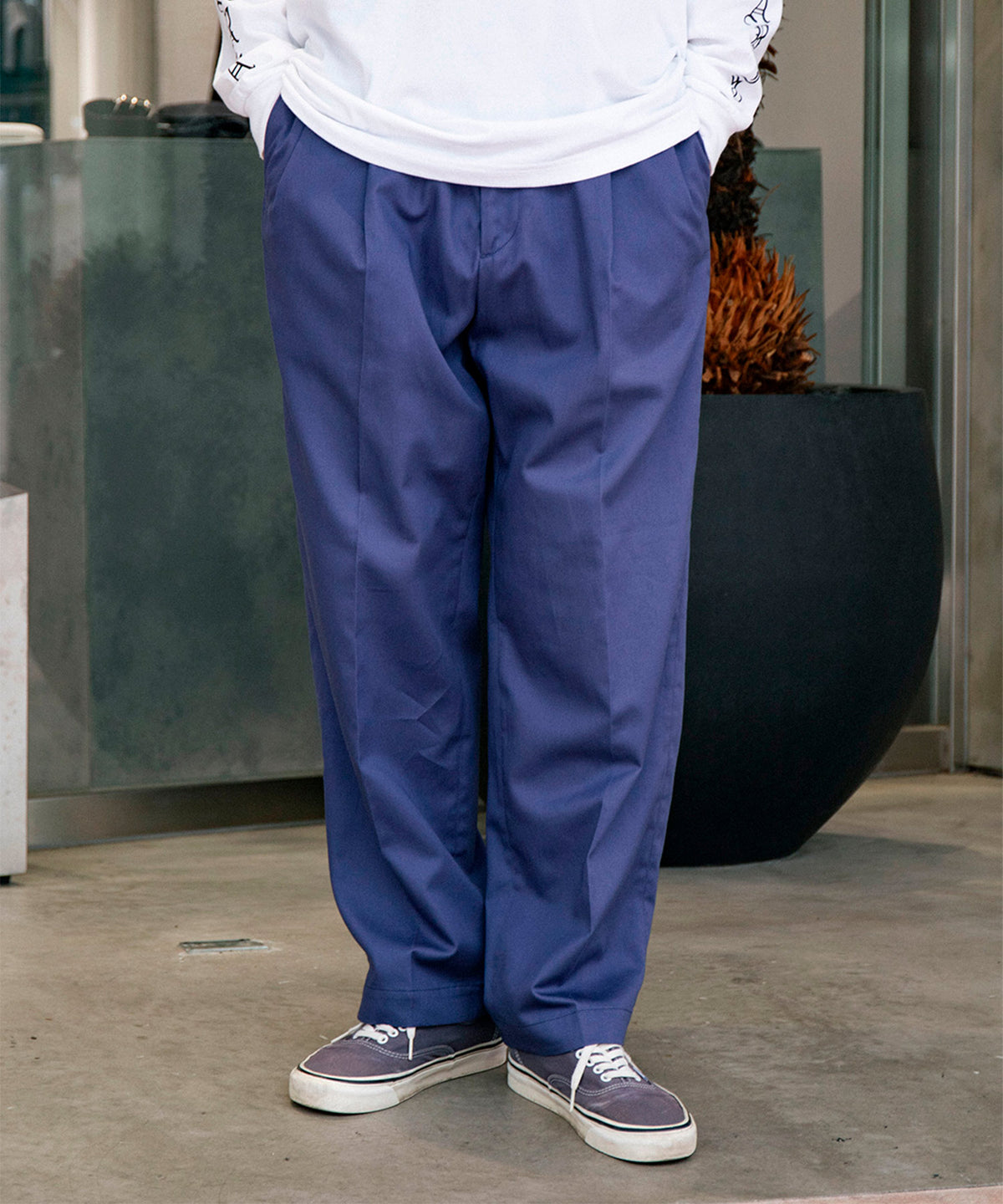 DOUBLE PLEATED CHINO TROUSERS