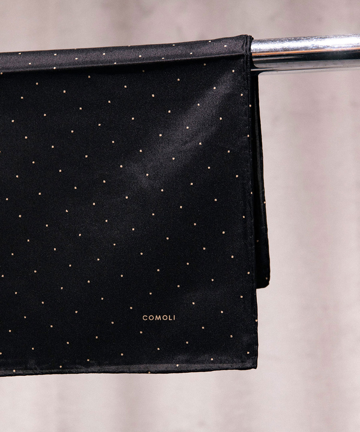 シルクドット スカーフ