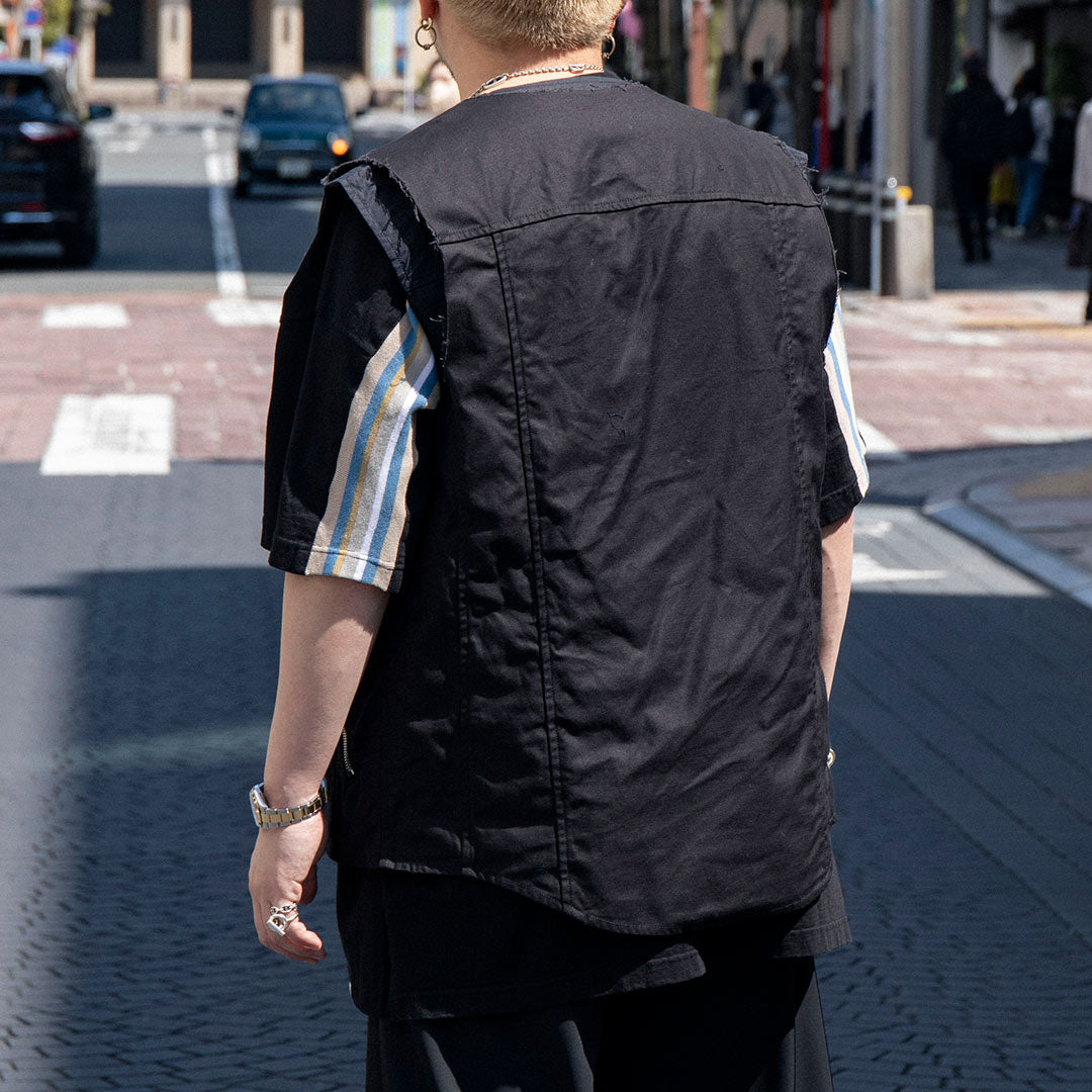 LAYERD VEST