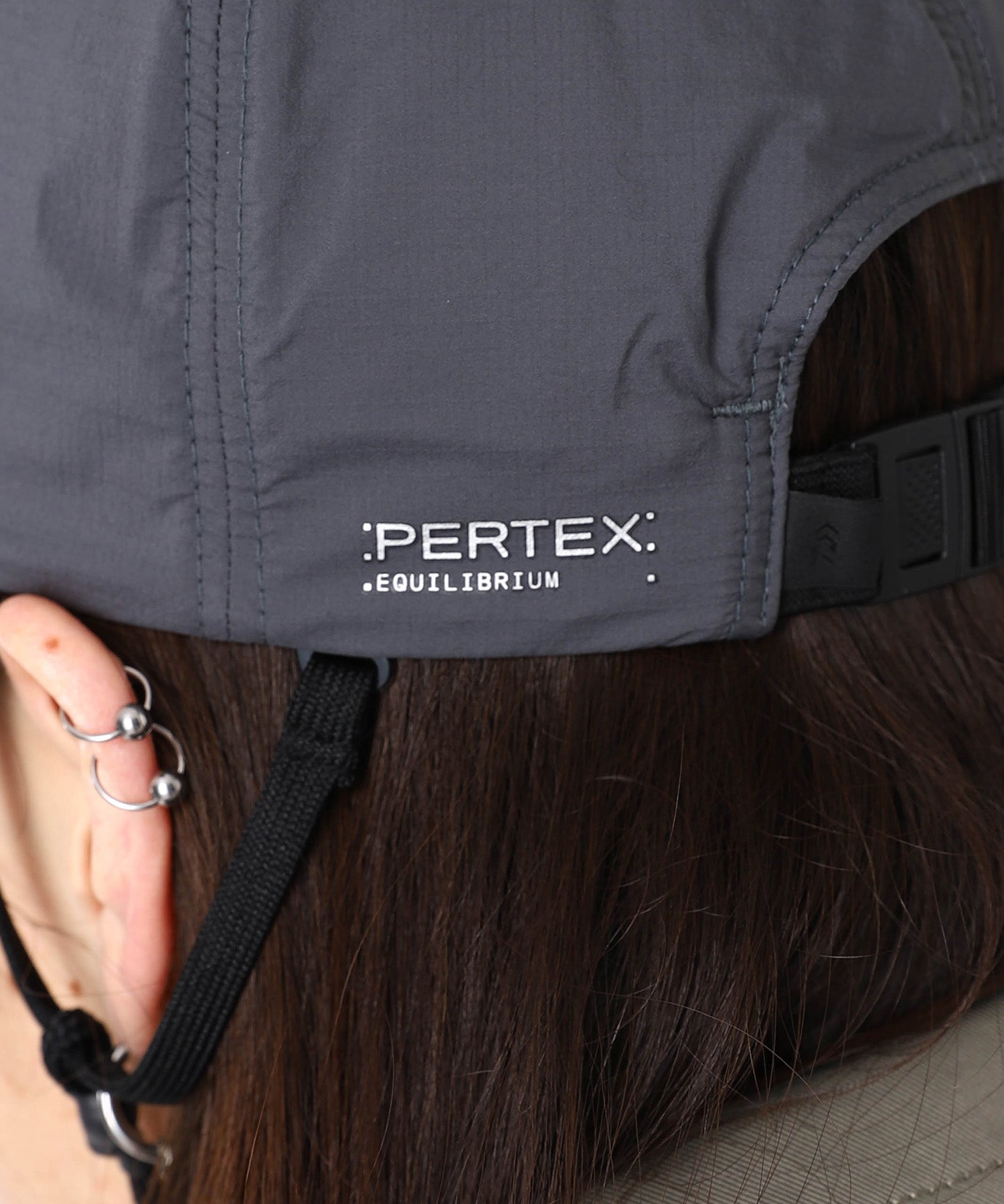 TECH TRAVEL 6PANEL CAP