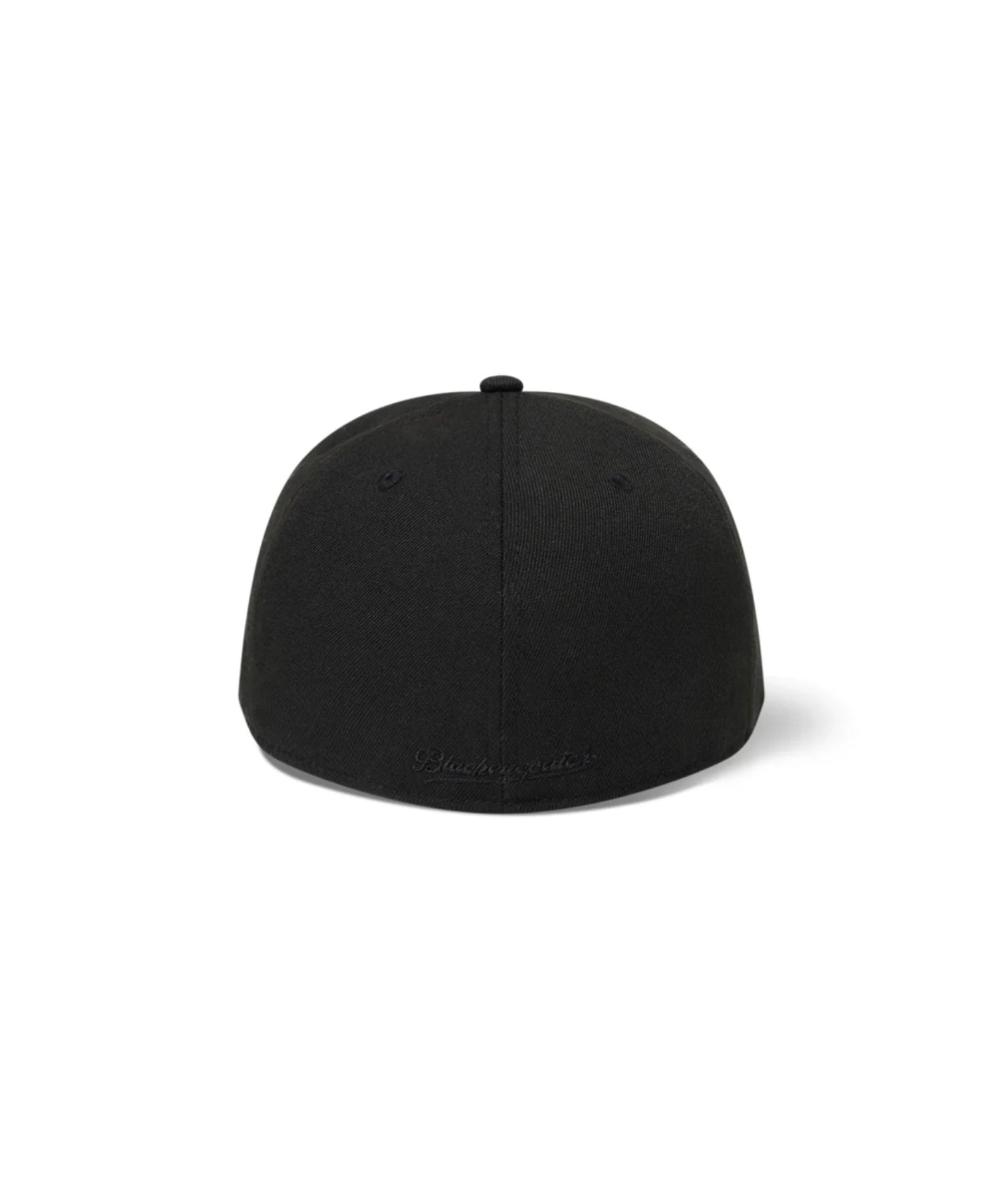 B EMBLEM PRE CURVED NEW ERA CAP