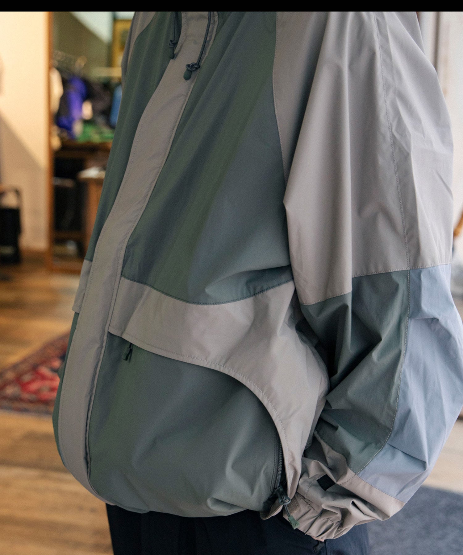 TECH STORM MOUNTAIN JACKET