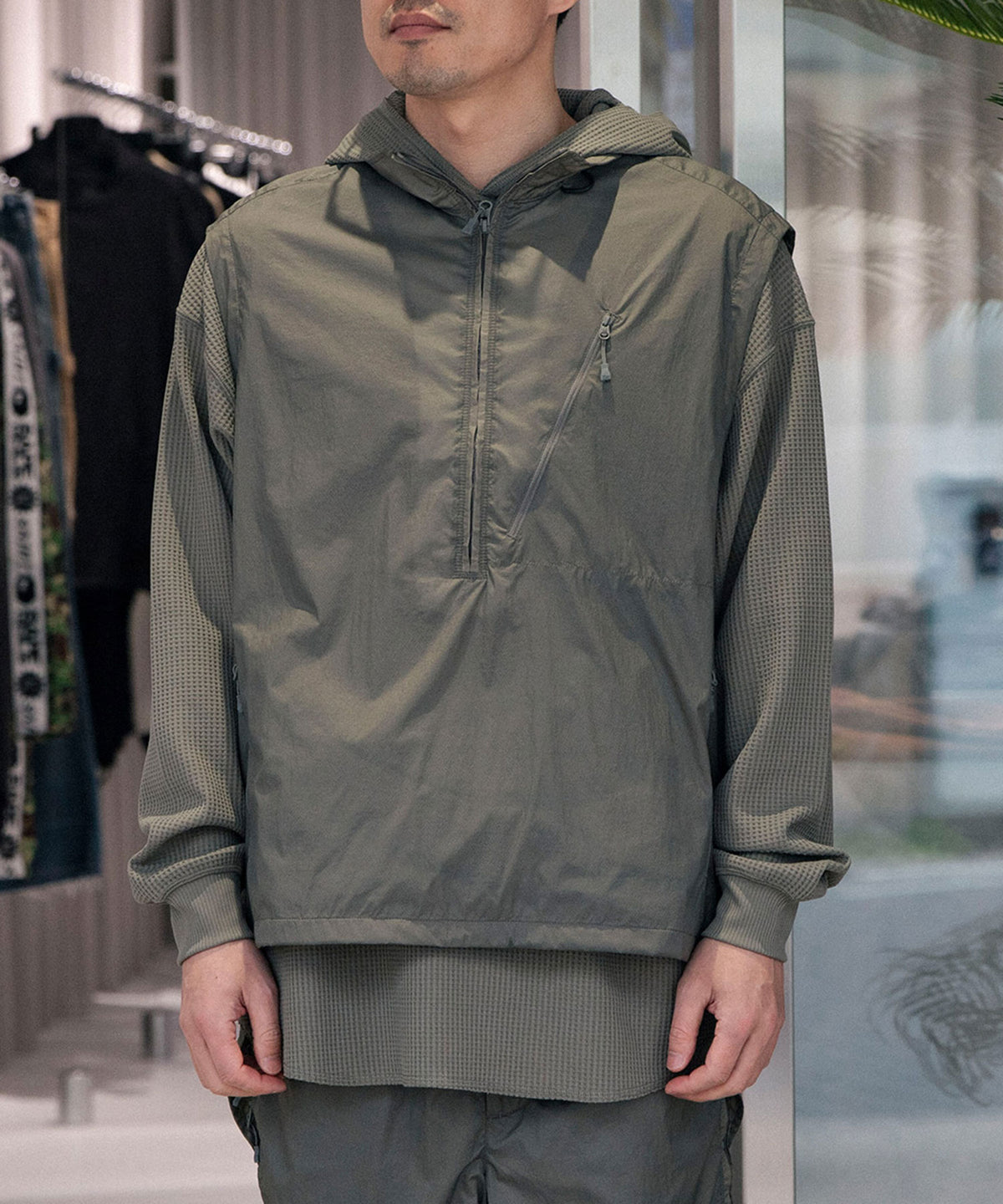 TECH WIND SHELL VEST