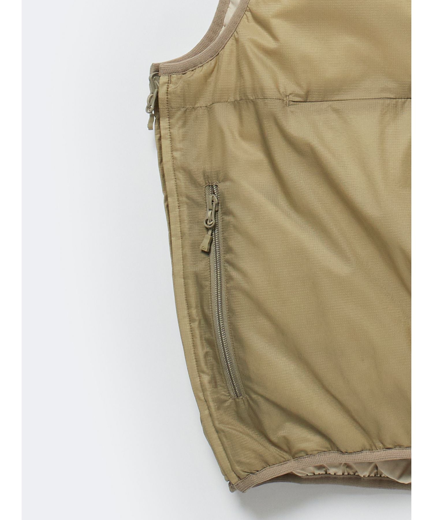 Tech Reversible Pullover Puff Vest