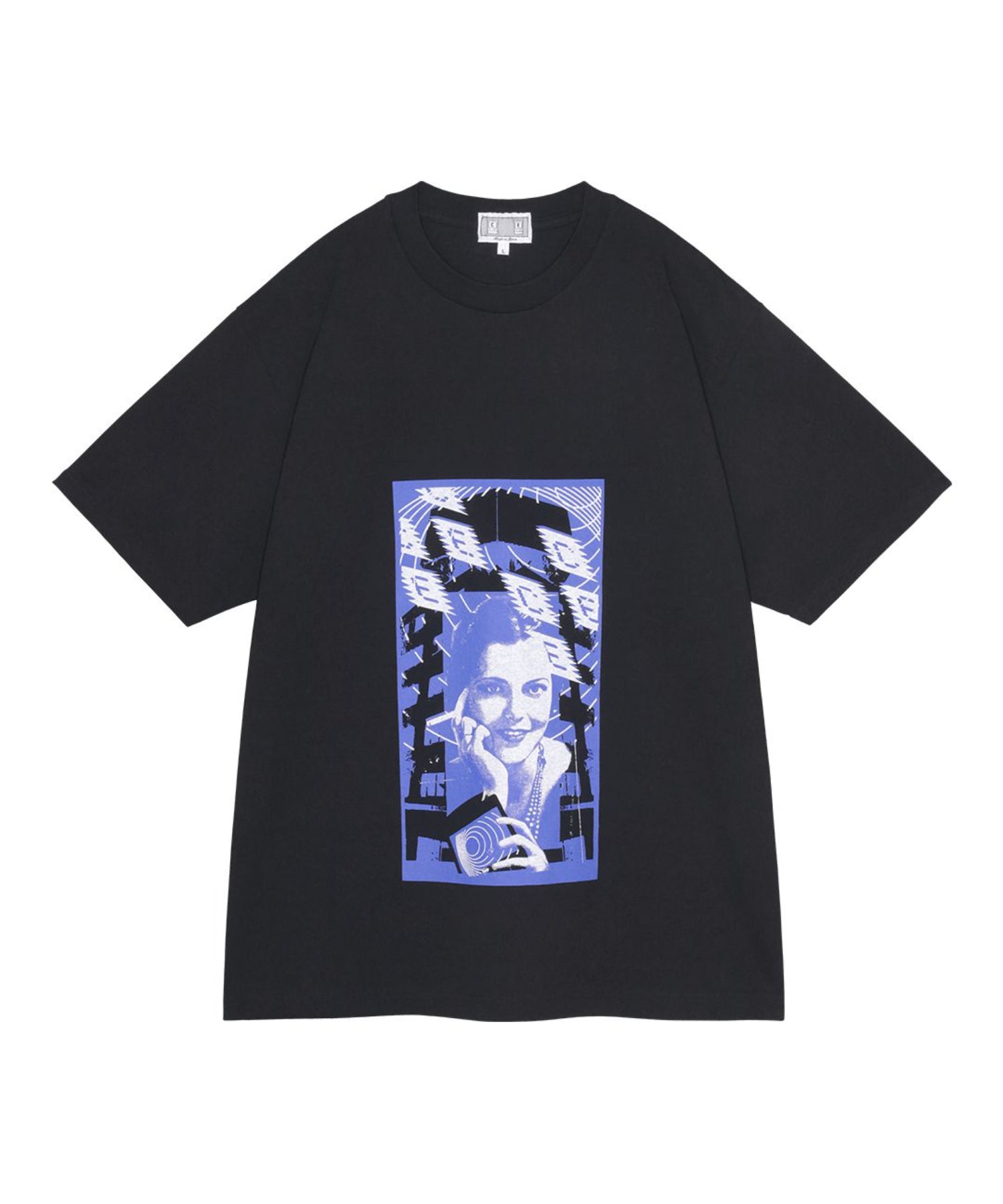 ソニアジョーンズ完売デザインTシャツ立体感のあるドットの衣装＆アップリケ付き Gap、 “ジュラシック・ワールド”と “インディ・ジョーンズ”との