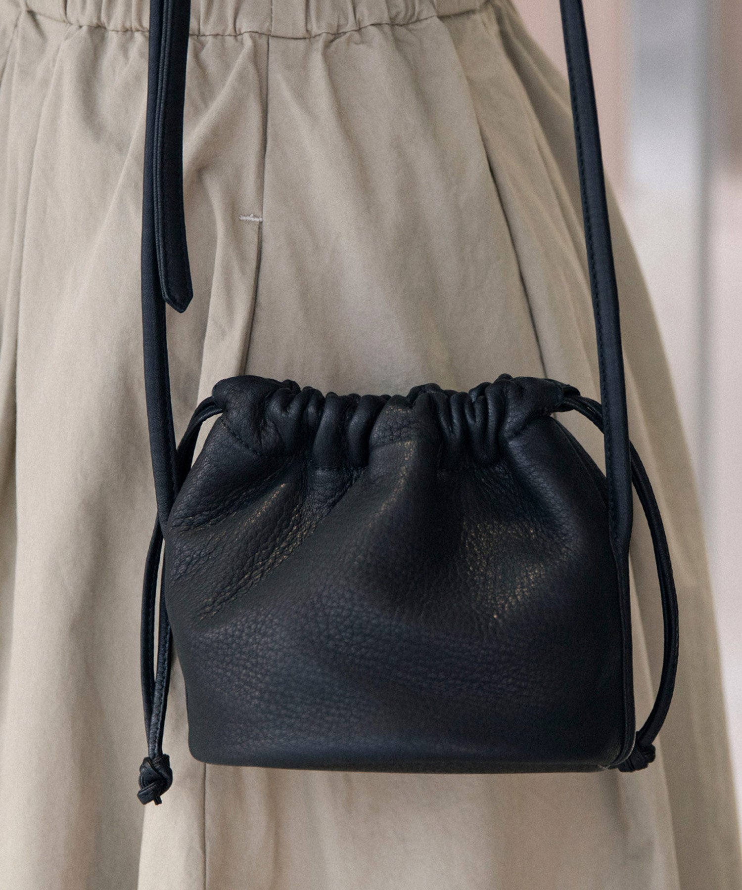 HANDLE POUCH MINI + SHOULDER