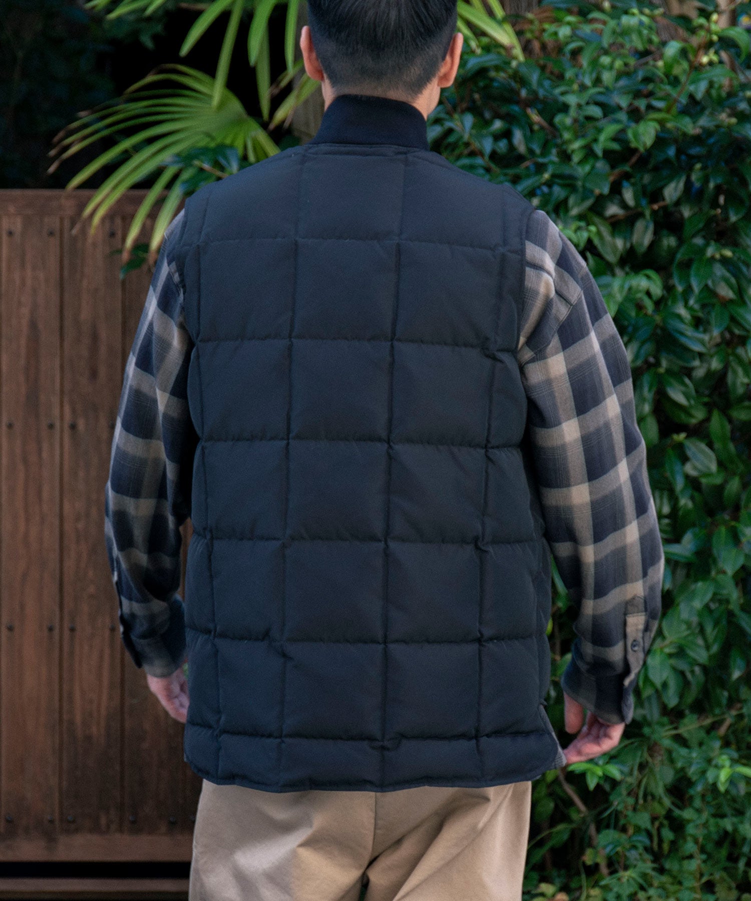 Downlight Canadian Vest