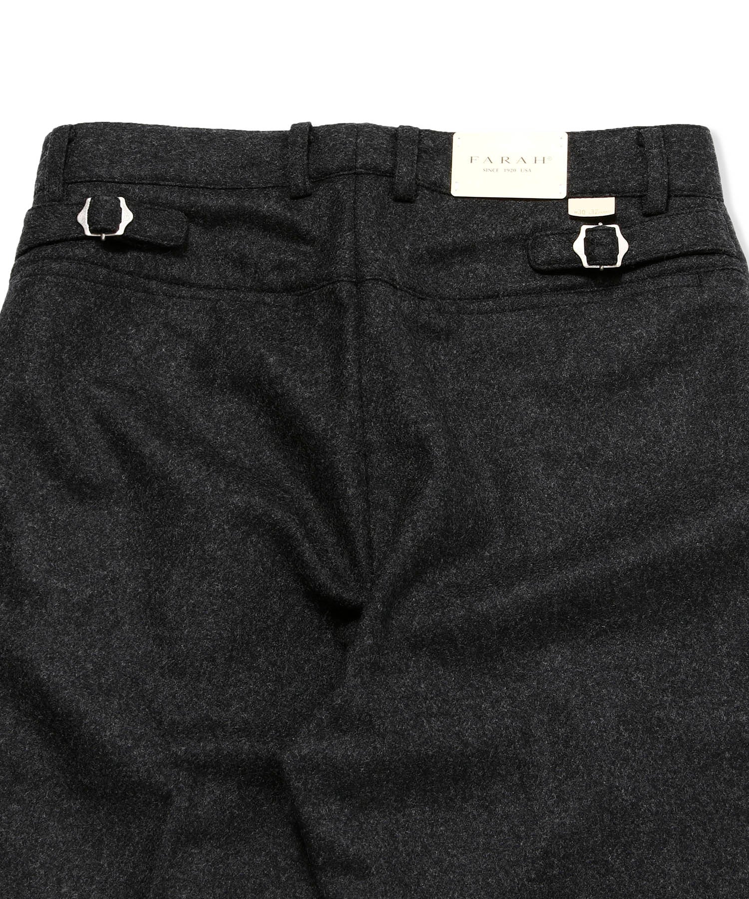 One Tuck Side Adjustable Pants