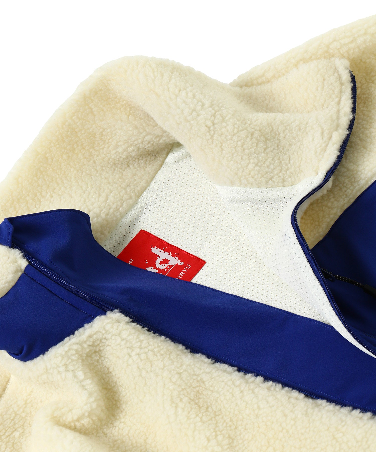Graffiti Boa Fleece Jk