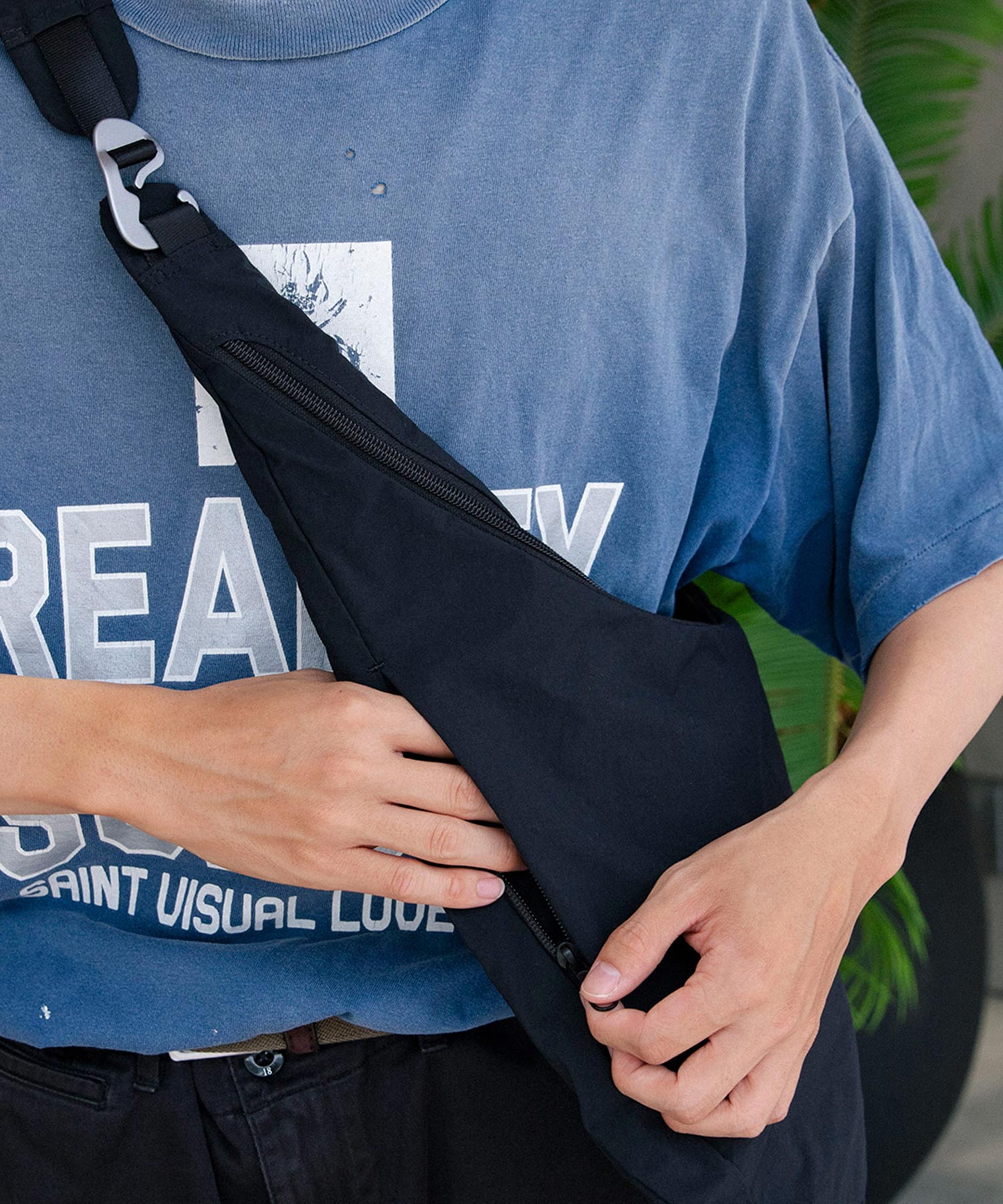 Helicoid Sling Bag
