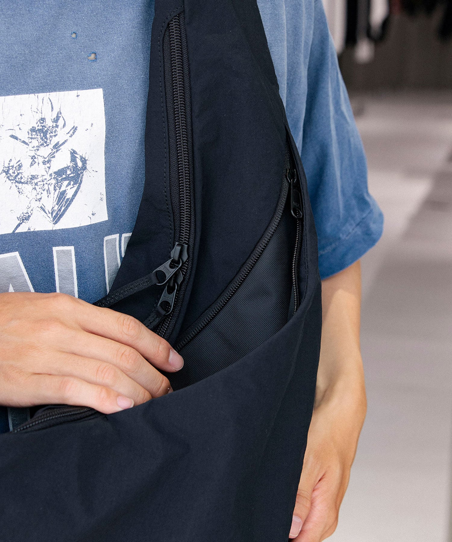 Helicoid Sling Bag