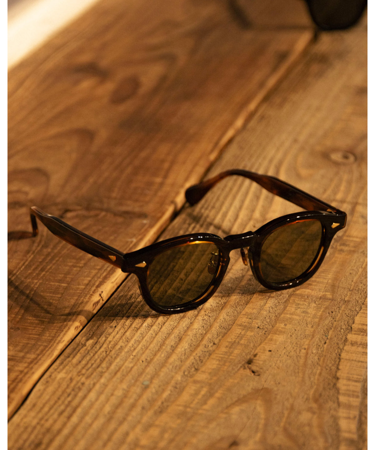 AR46/24 NYC GOLD/DEMI AMBER / GN60