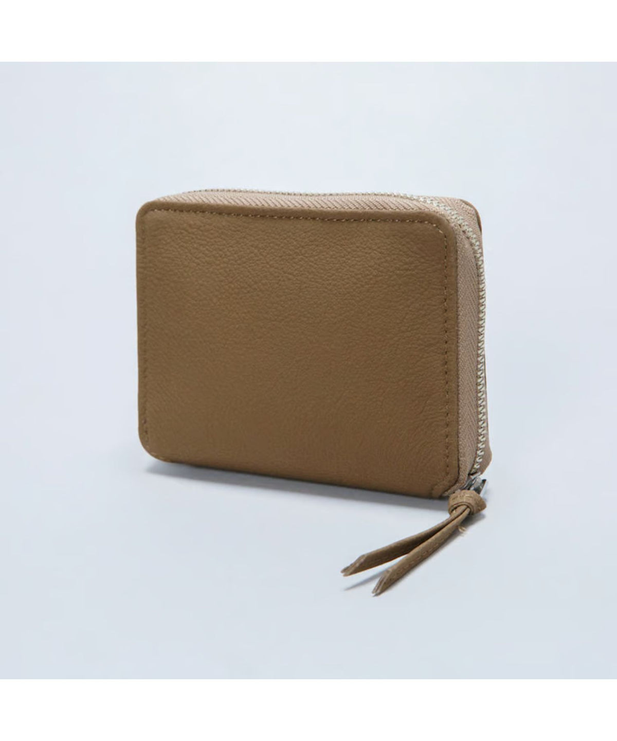 BUBBLE CALF ROUND PALM WALLET