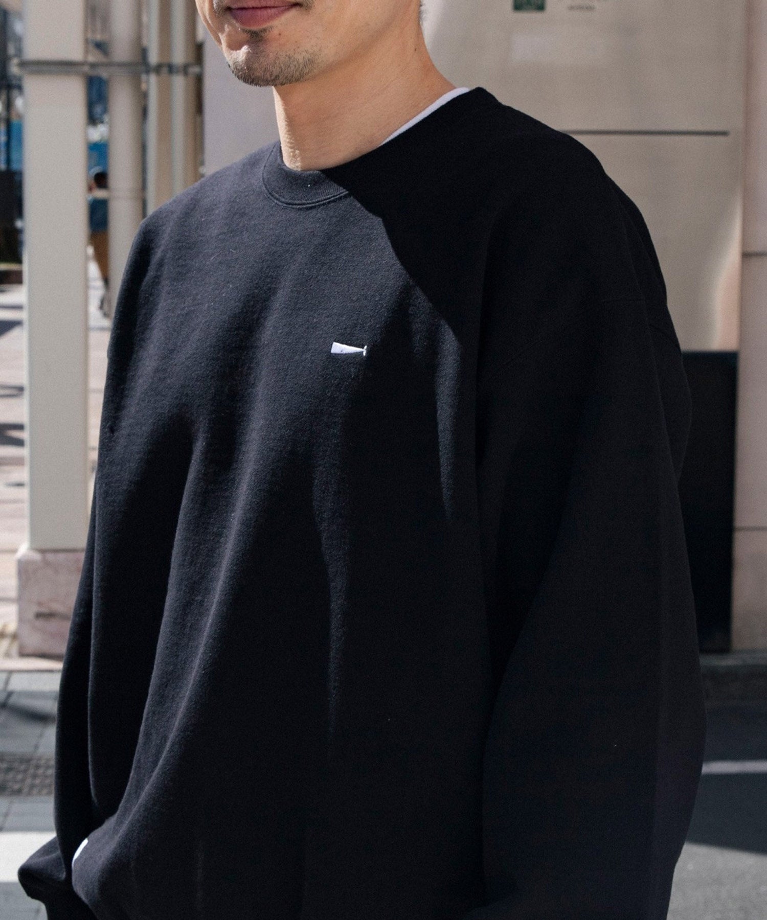PE CREW NECK