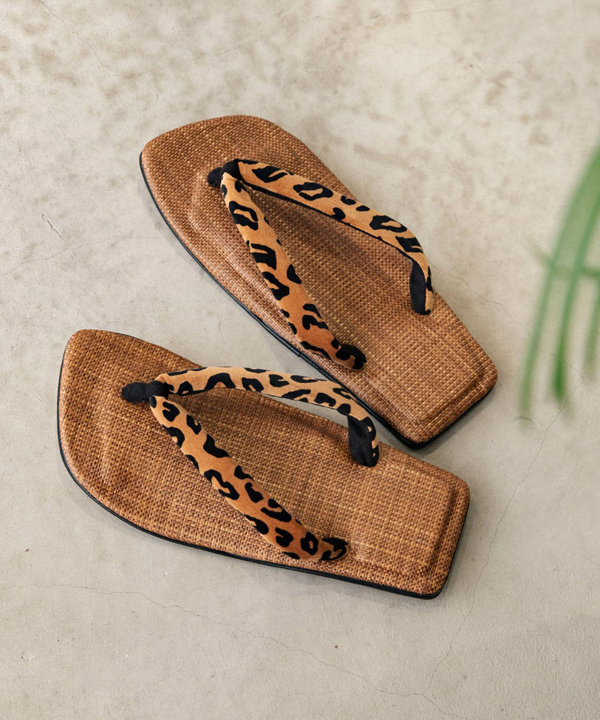 大和工房 / 雪駄