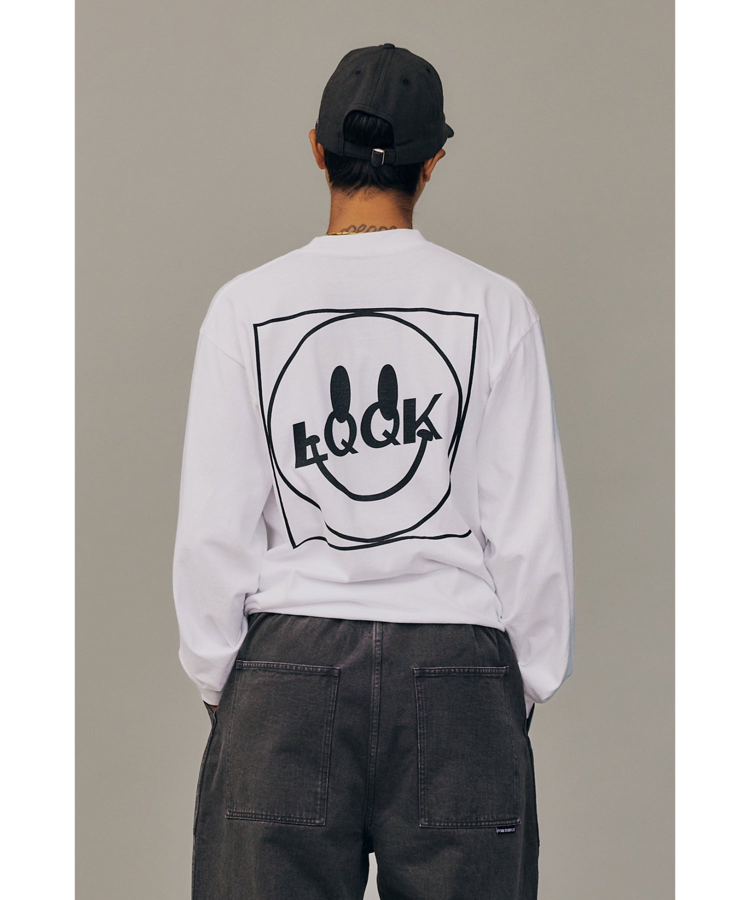 LQQK Smiley Logo Pocket Tee - LQQK Studio (ルックスタジオ) - tops