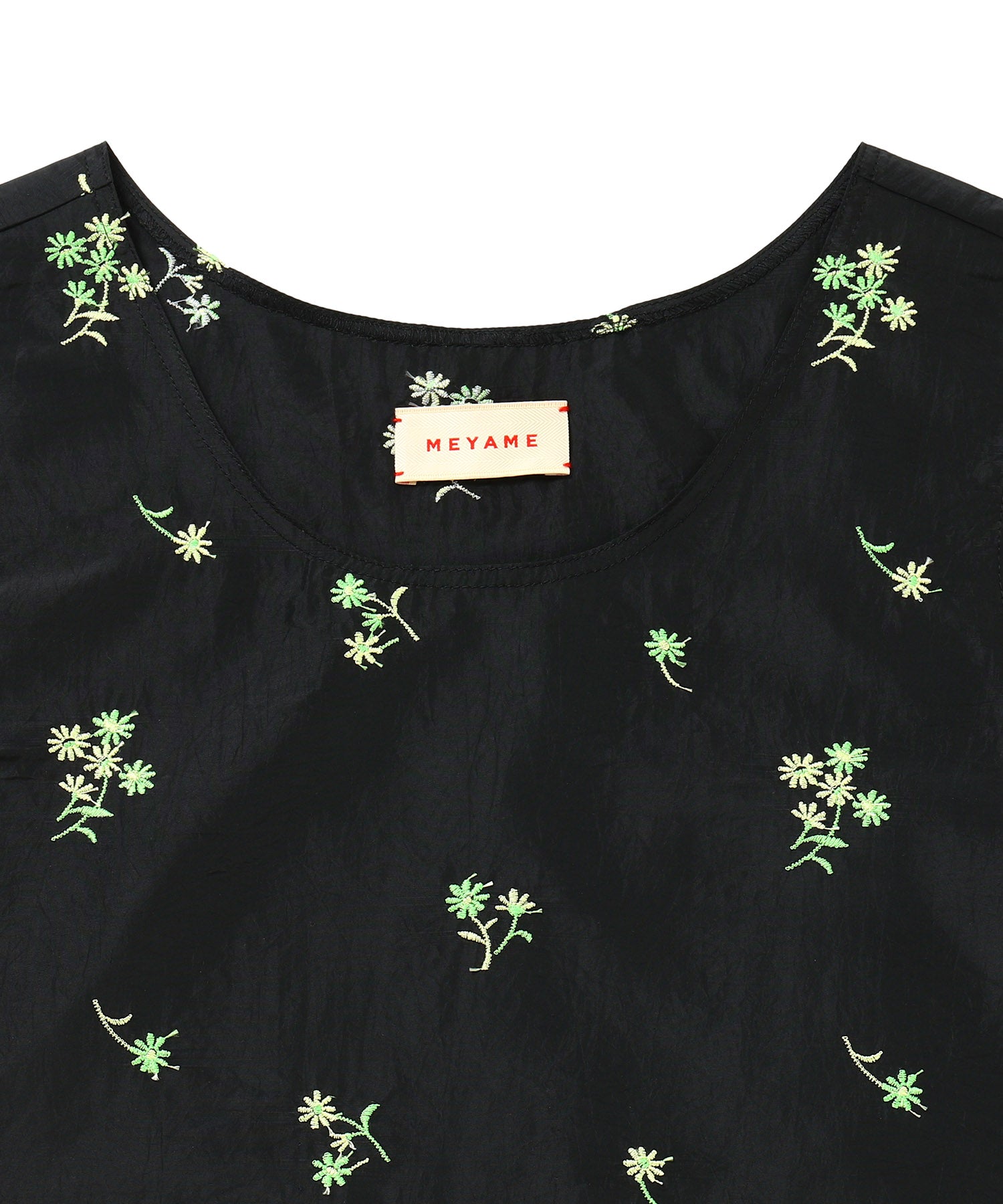 FLOWER EMBROIDERY SLEEVELESS BLOUSE