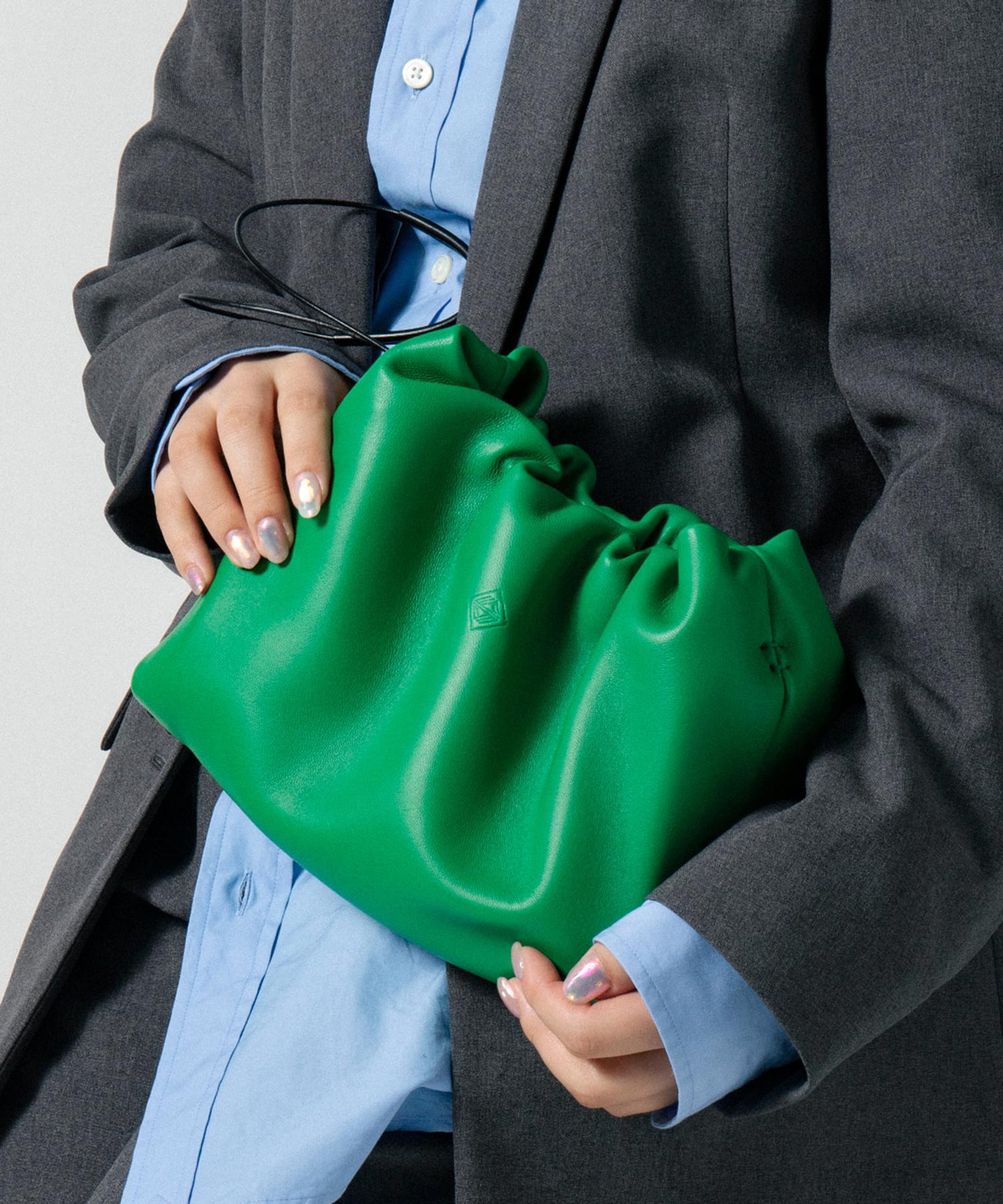 Basic Pouch M (Lamb)