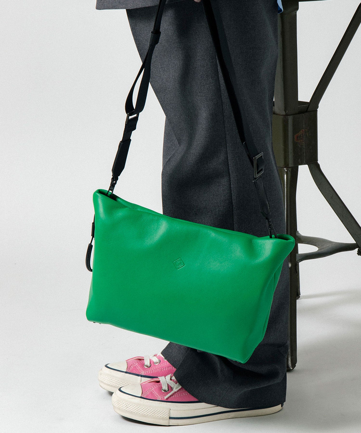 Basic Pouch M (Lamb)