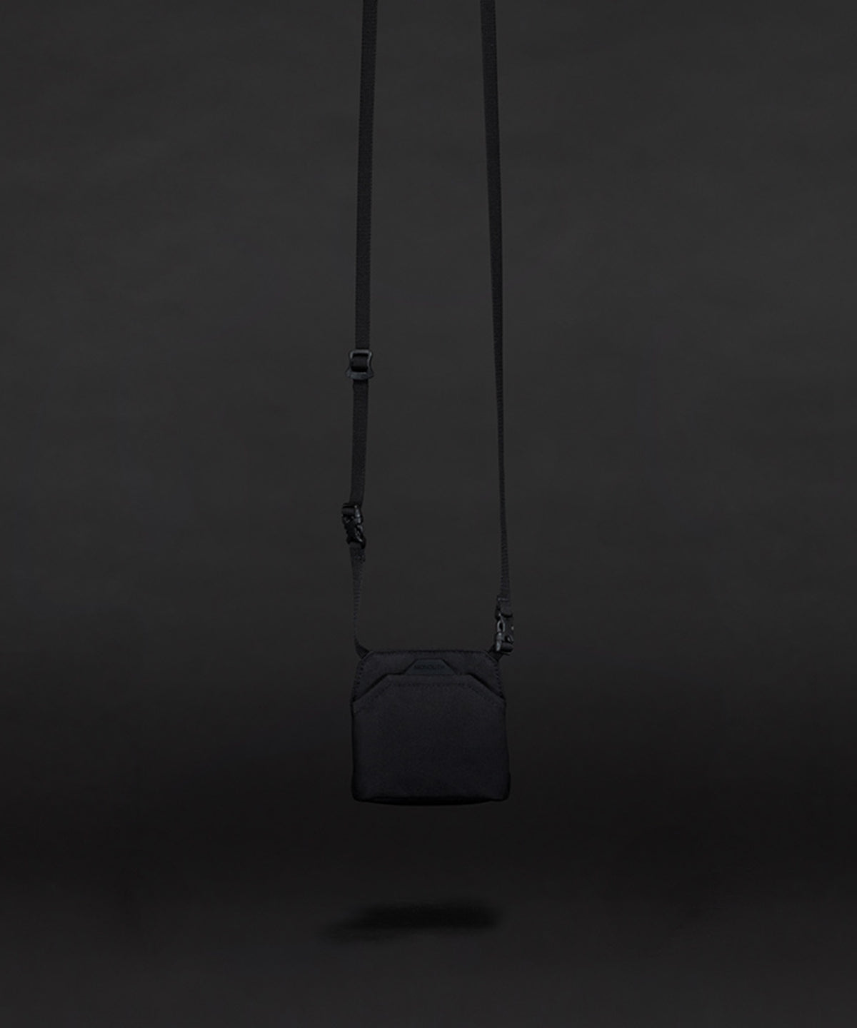 TINY POCKET STANDARD BLACK