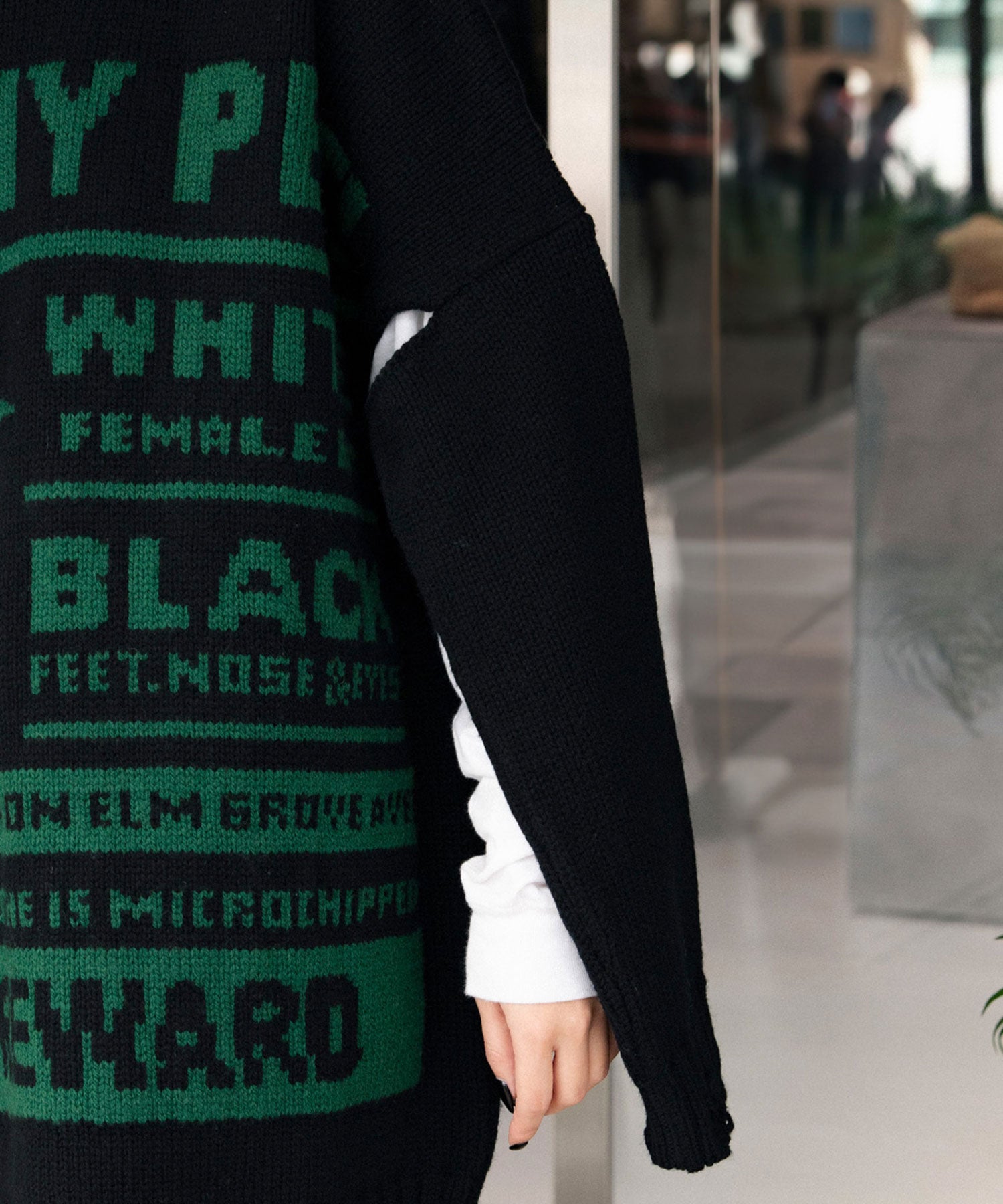 CREWNECK