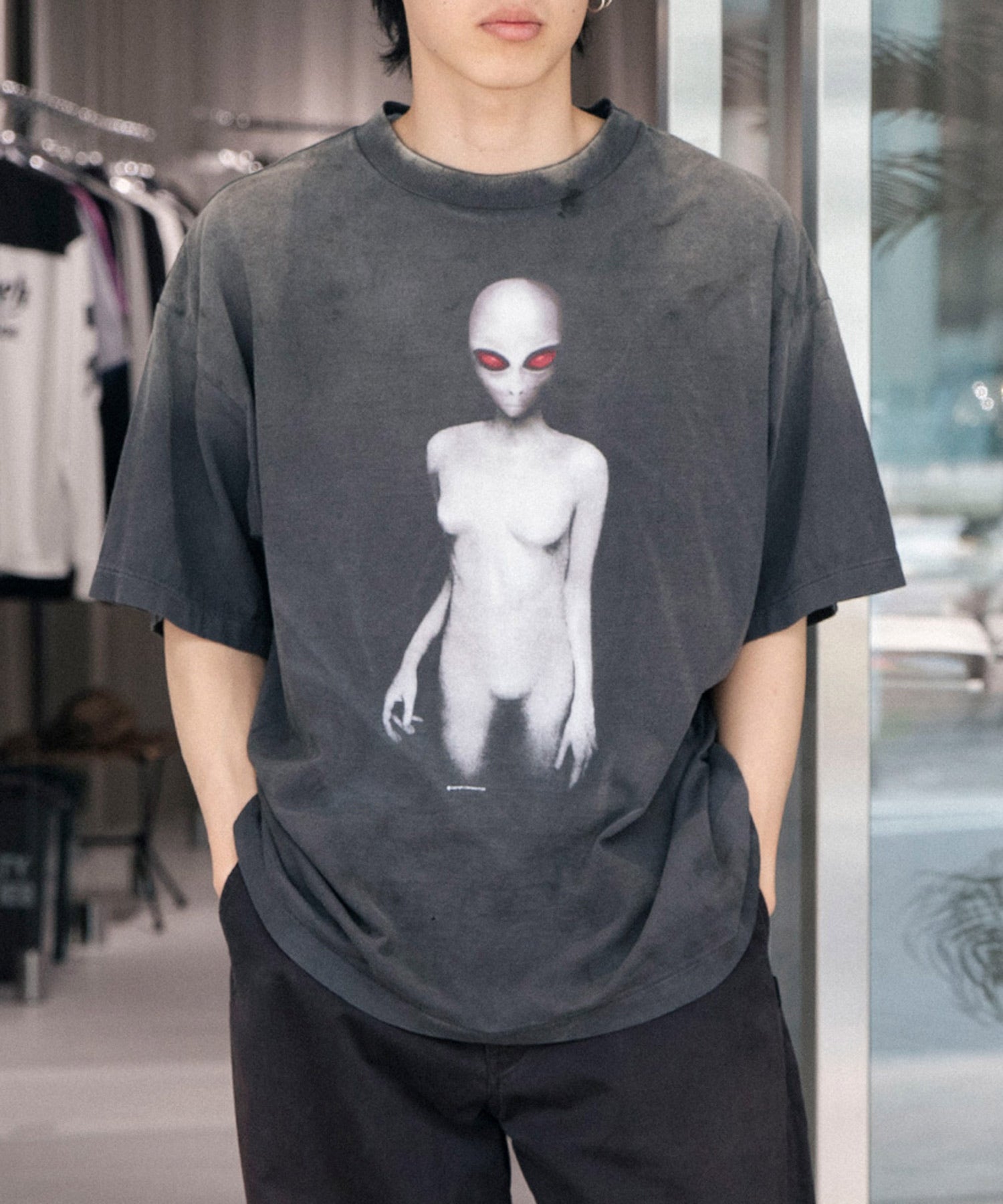 SAINT Mxxxxxx セント マイケル SS25 SS TEE/ALIEN / BLK - NUBIAN