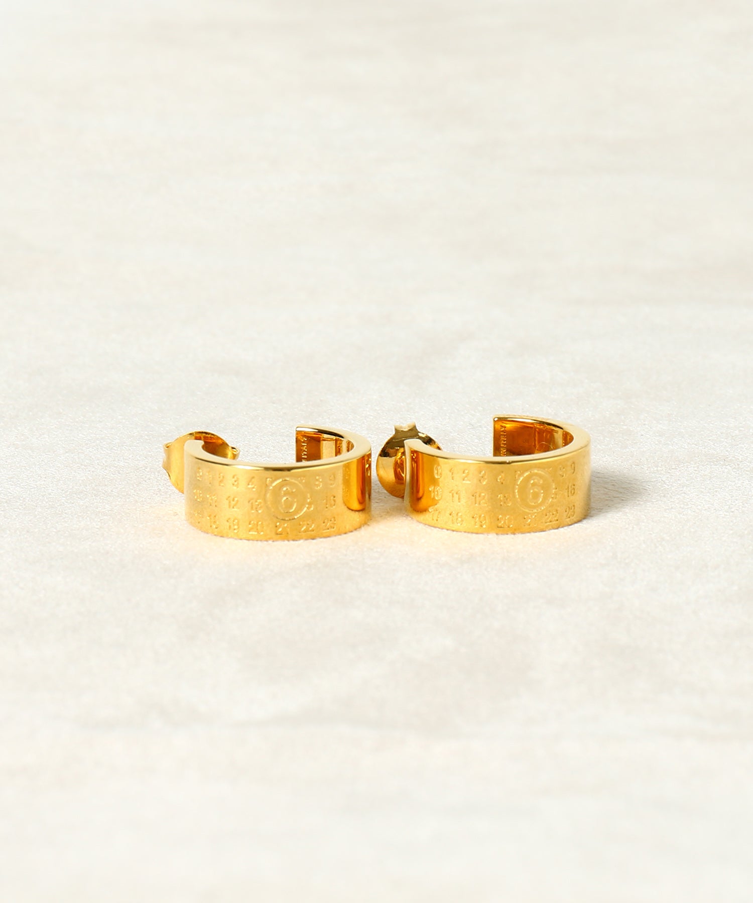 Minimal Logo 8Mm Earrings - 250340453026