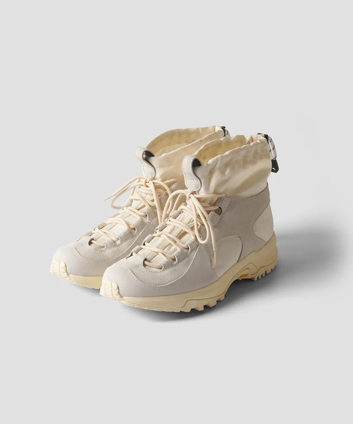 "Inity Hiker mid" TM