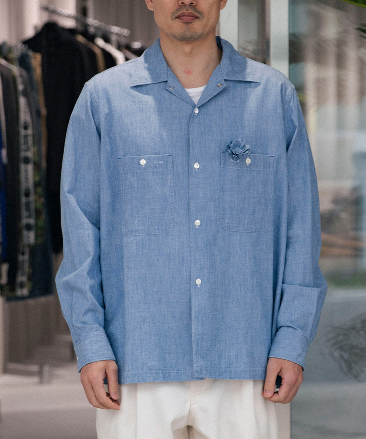 Unlikely Open Collar Work Chambray with Flower