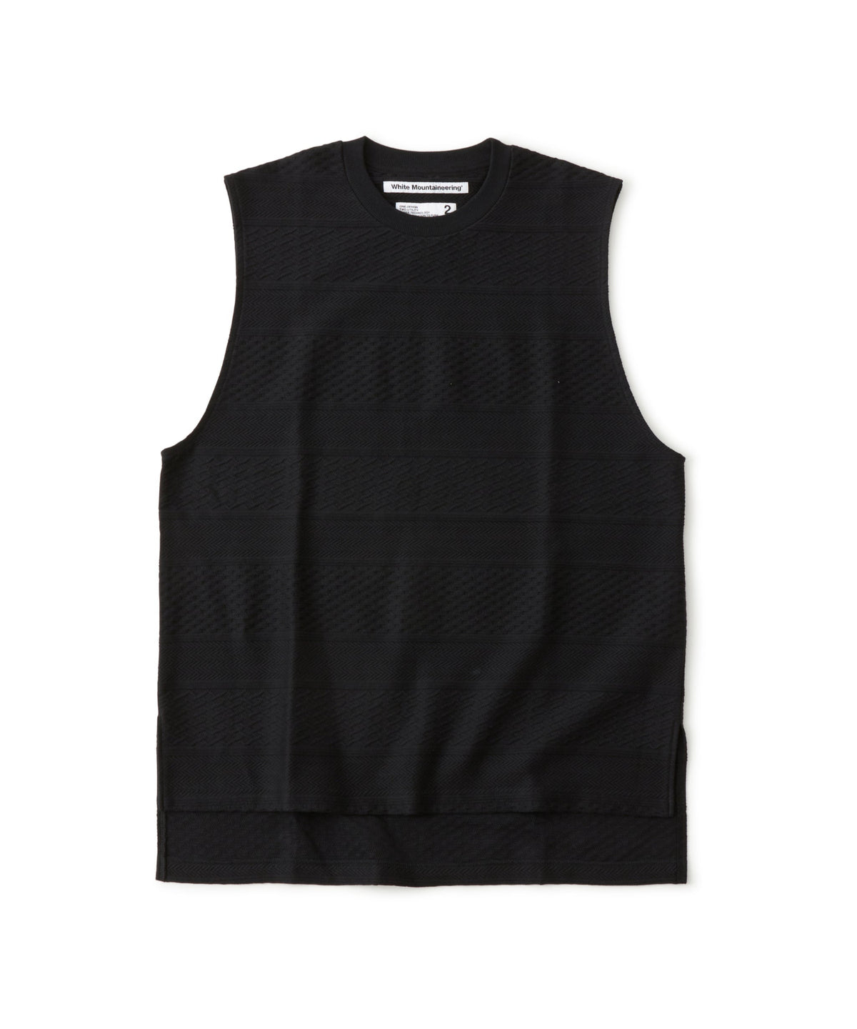 SLEEVELESS T-SHIRT