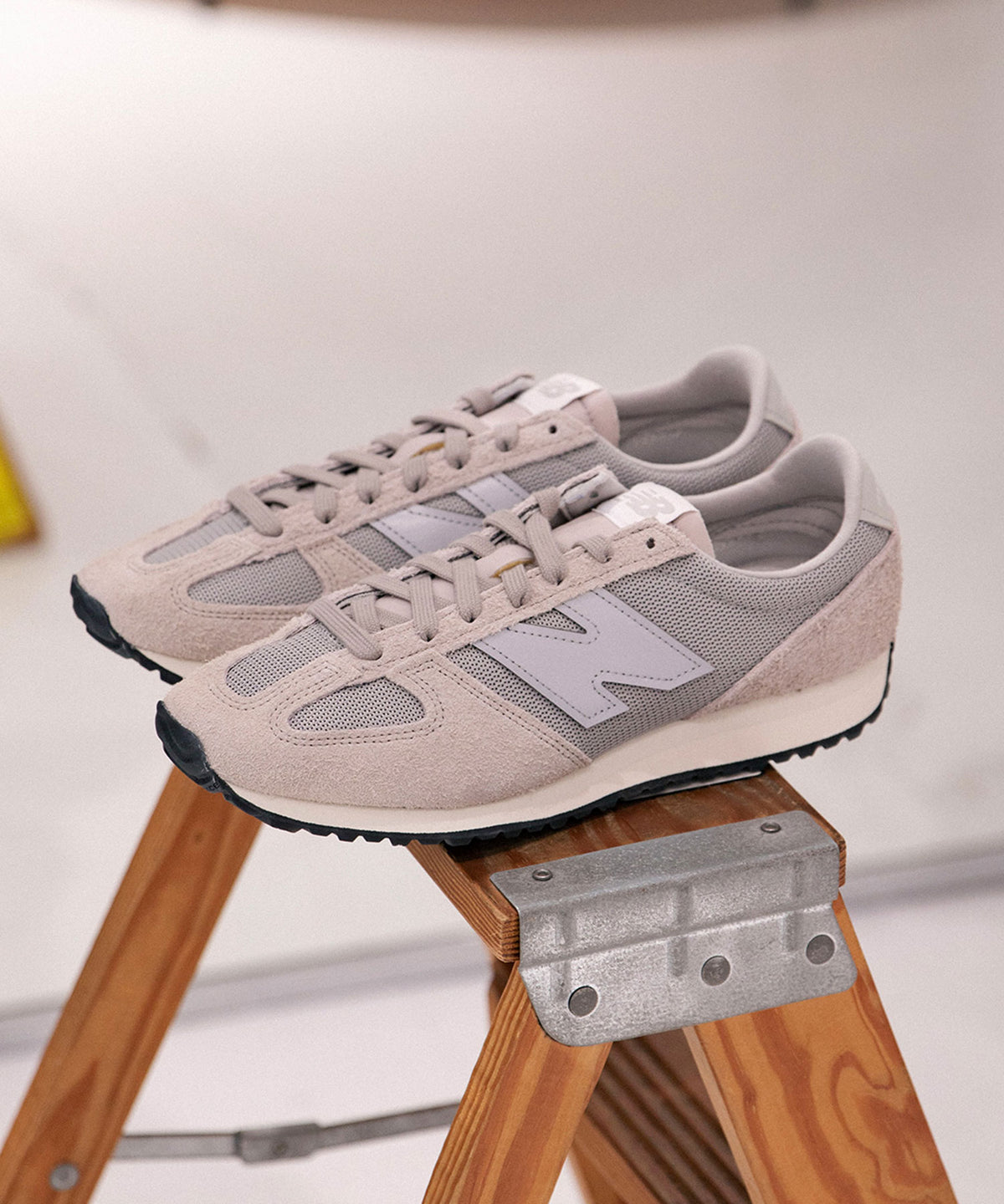 スウェードx合成繊維x合成皮革 Newbalance U471