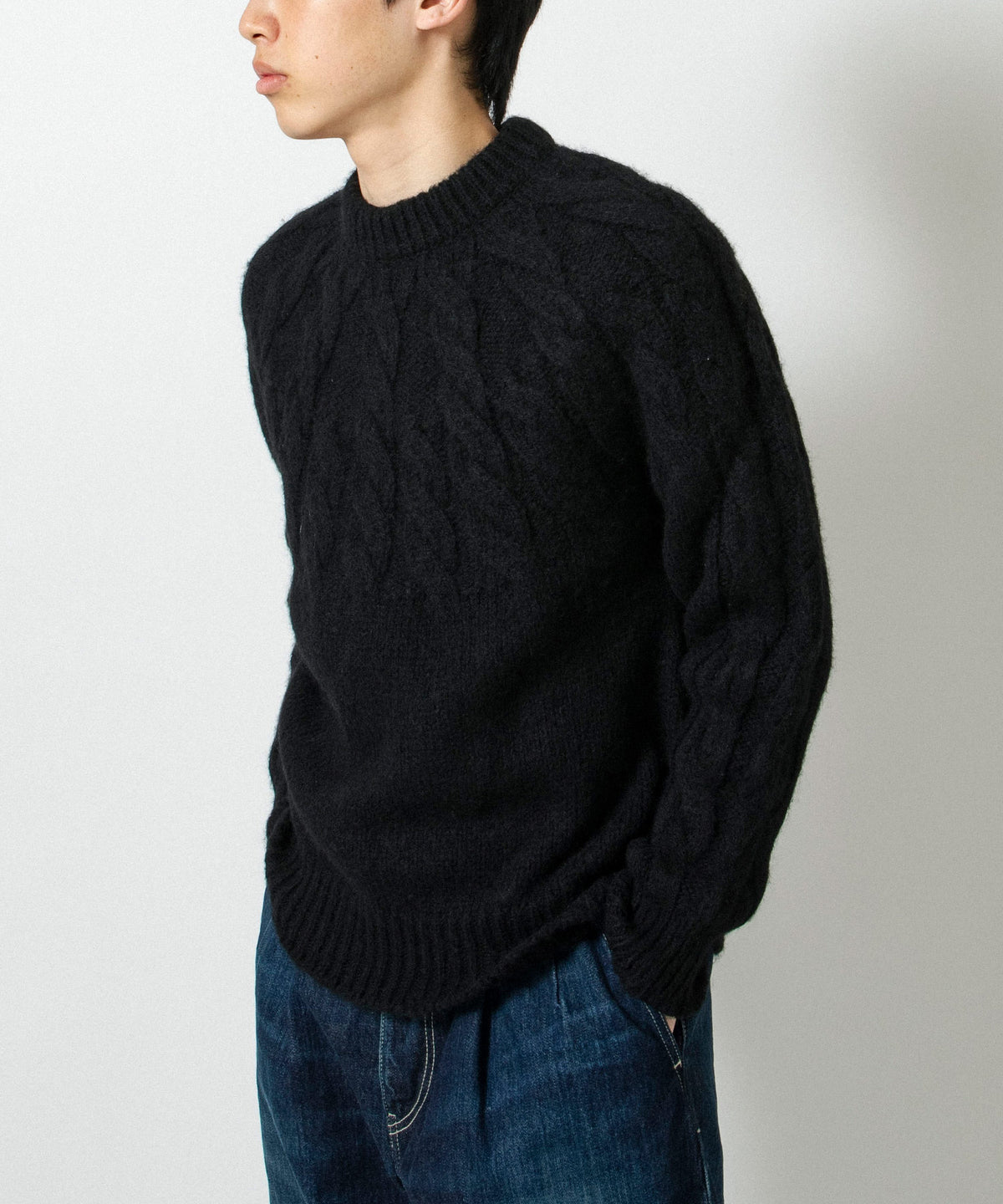 チュビオットウールケーブル柄ホールガーメント