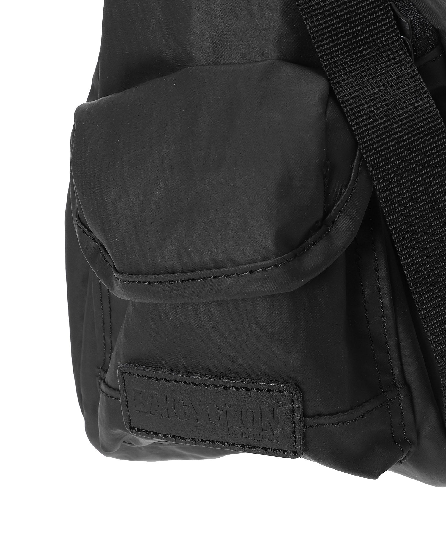 MULTI POCKET SHOULDER BAG (SMALL)