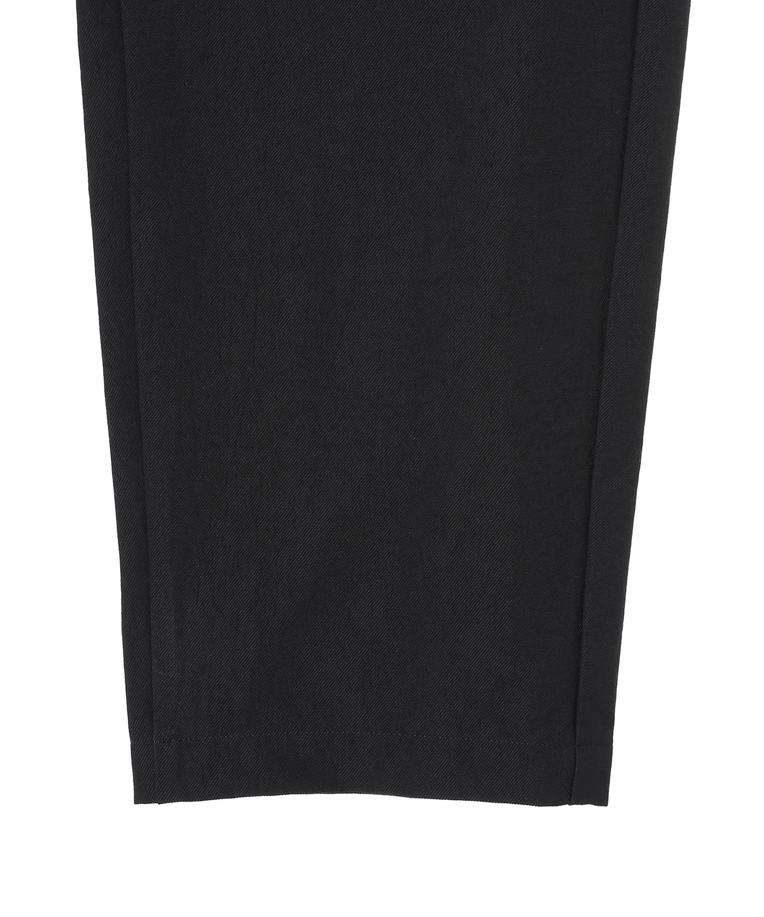 ONE TUCK TAPERED ANKLE PANTS