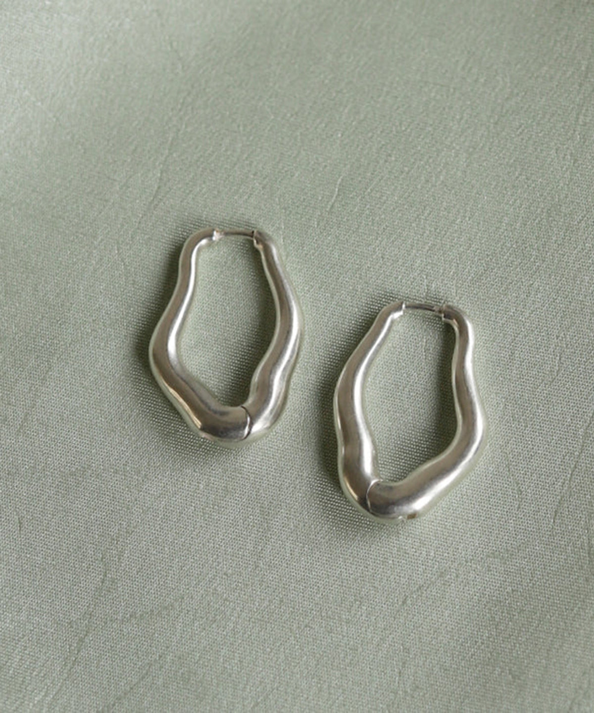 ベールピアス SV