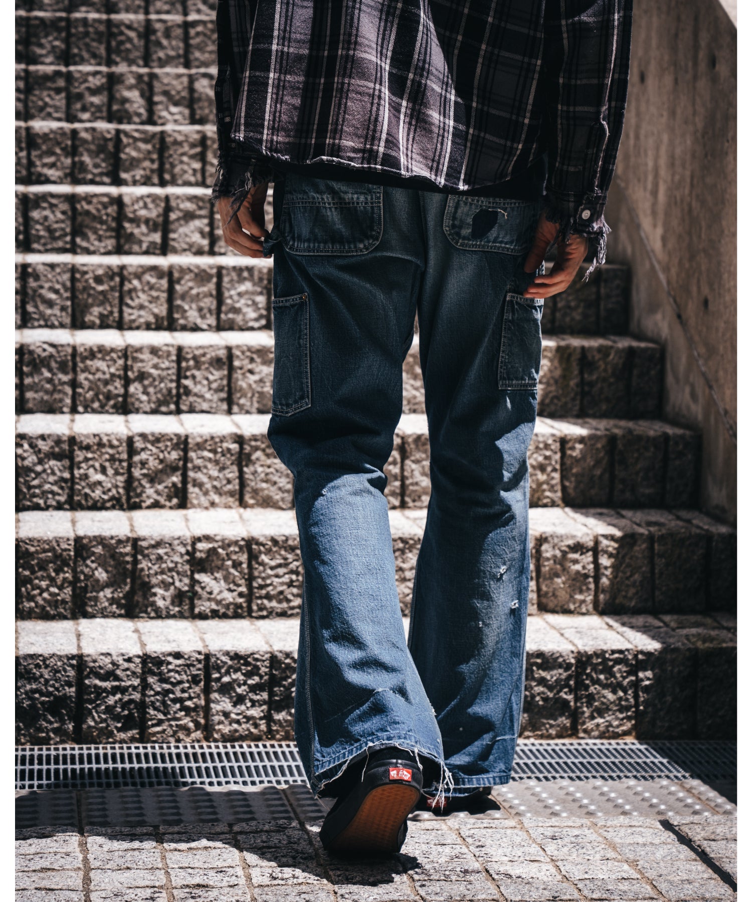 DOUBLE KNEE / DENIM