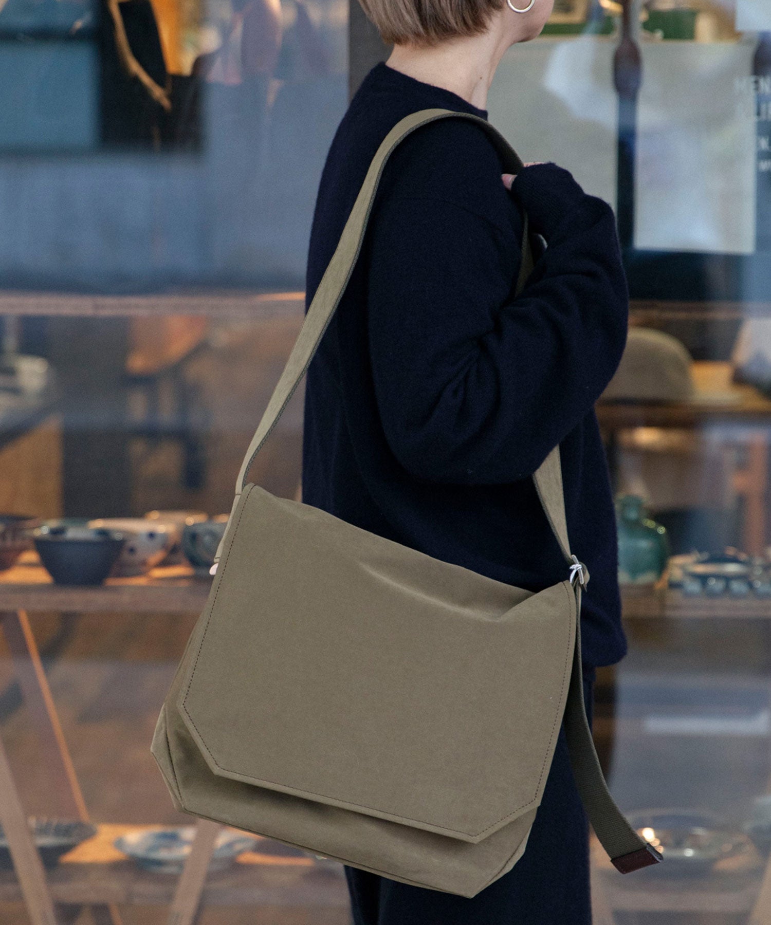 flap shoulder small
