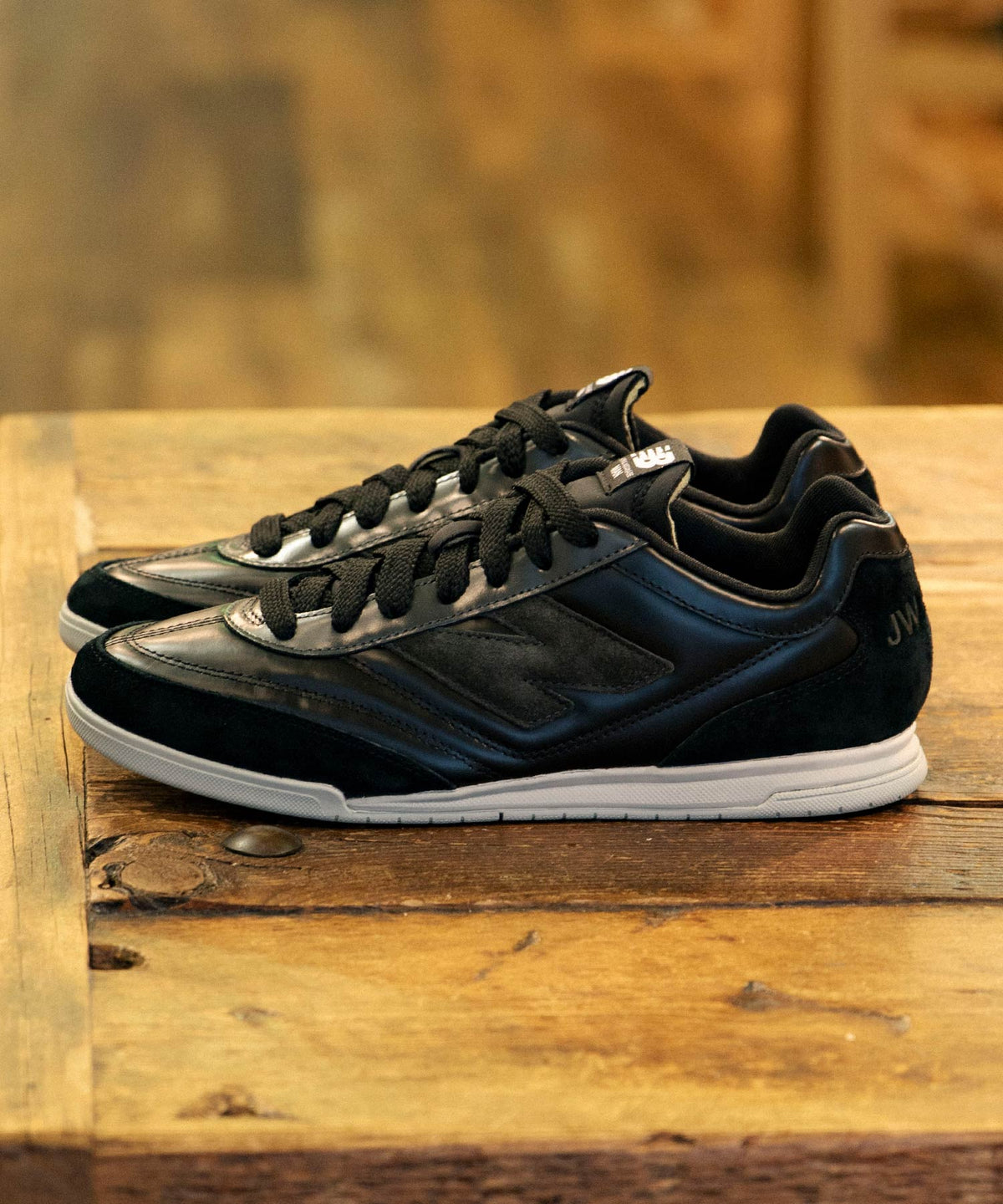 レザー new balance URC42