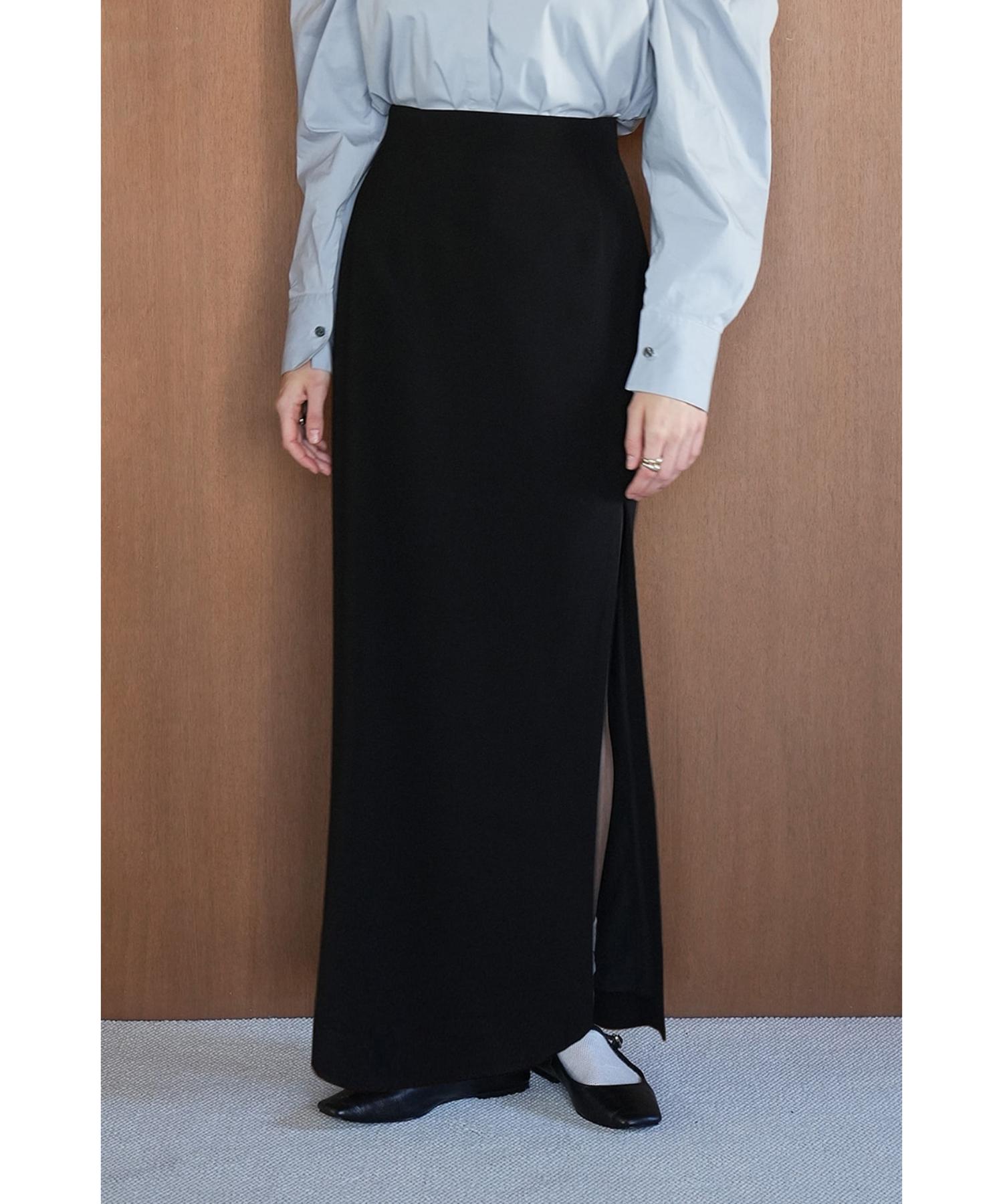 DEEP SLIT LONG SKIRT